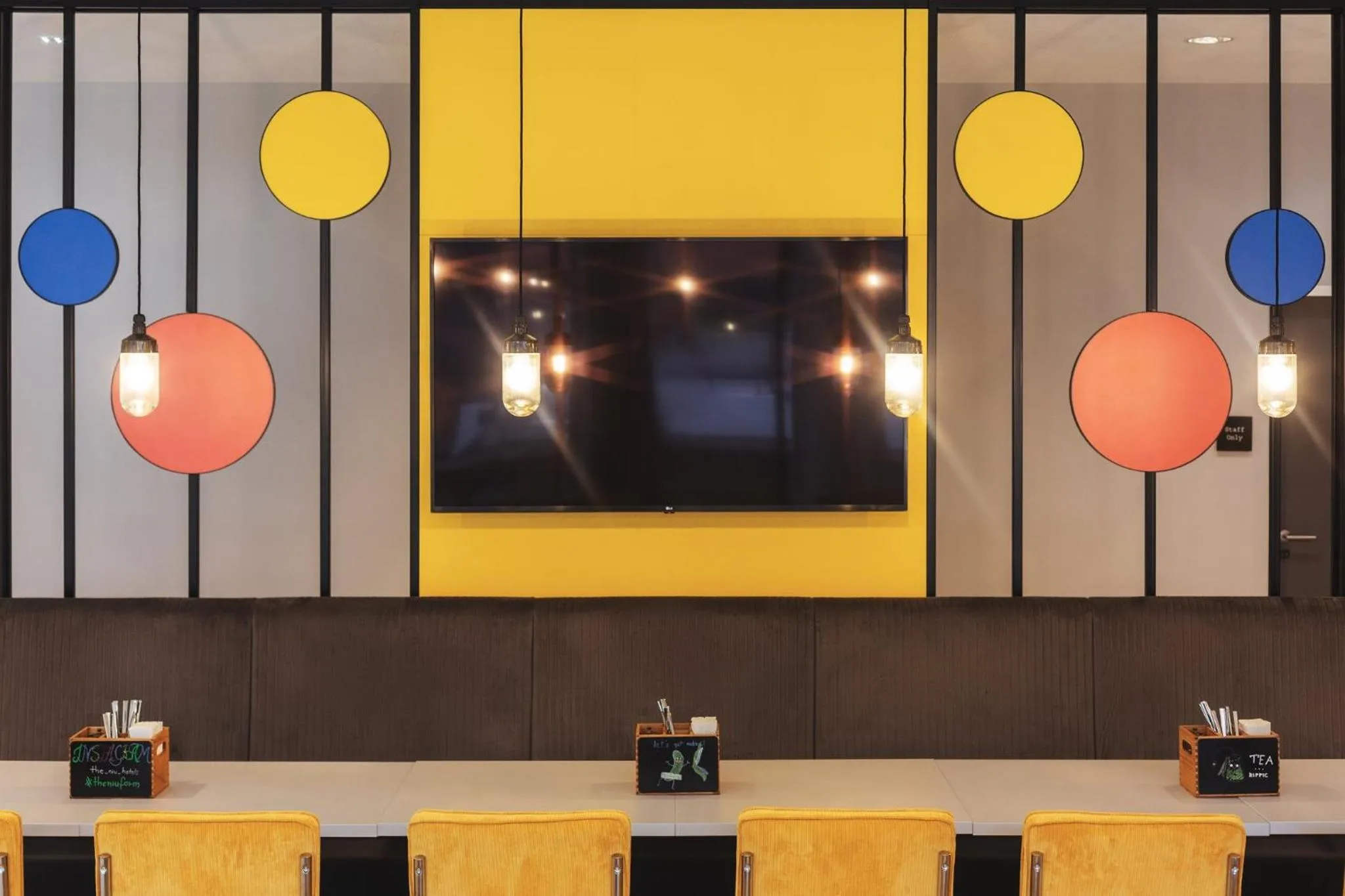 Restaurant/places to eat in Holiday Inn - the niu, Form Stuttgart Feuerbach by IHG