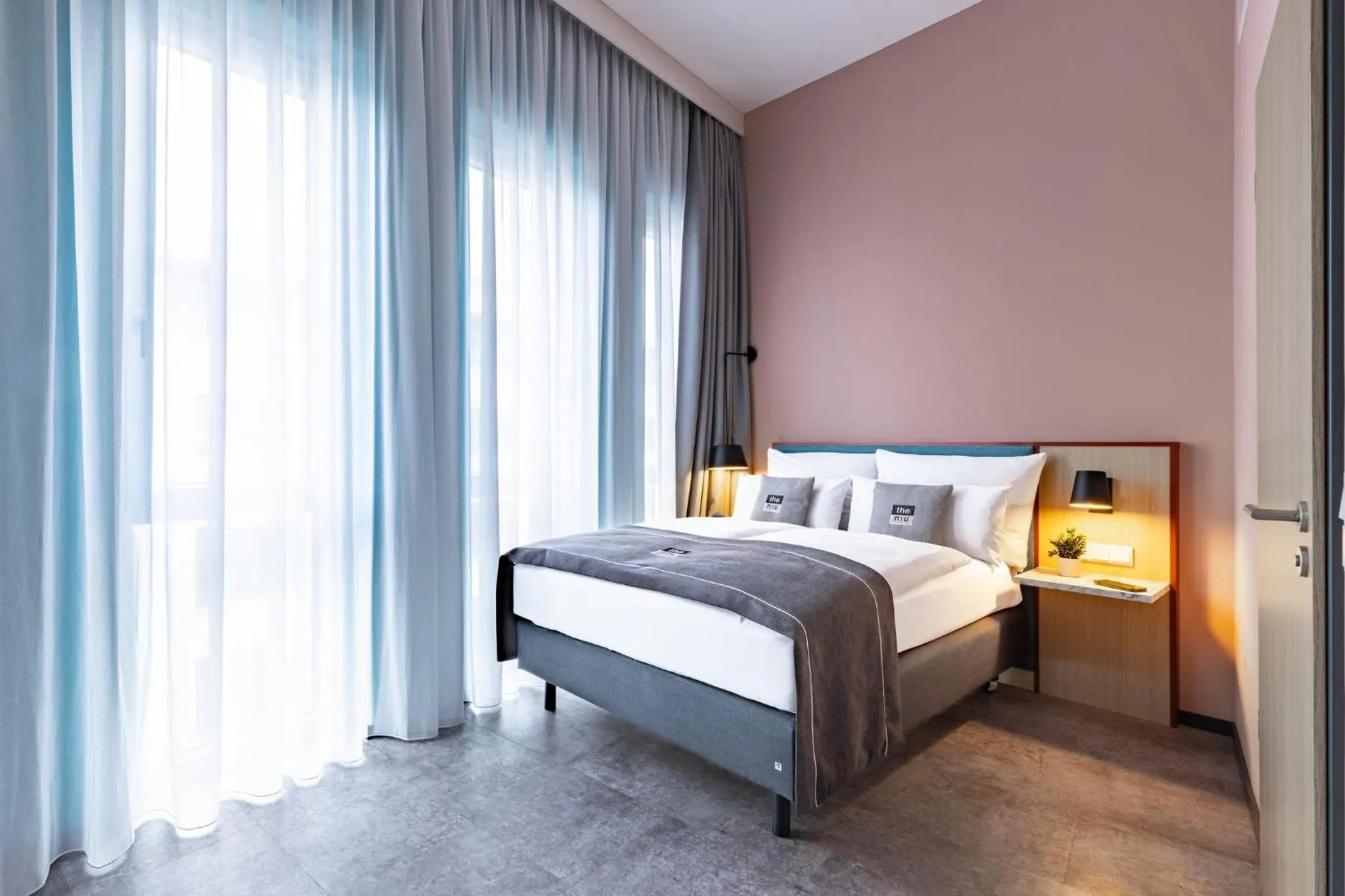 Photo of the whole room, Bed in Holiday Inn - the niu, Pax Berlin Airport by IHG