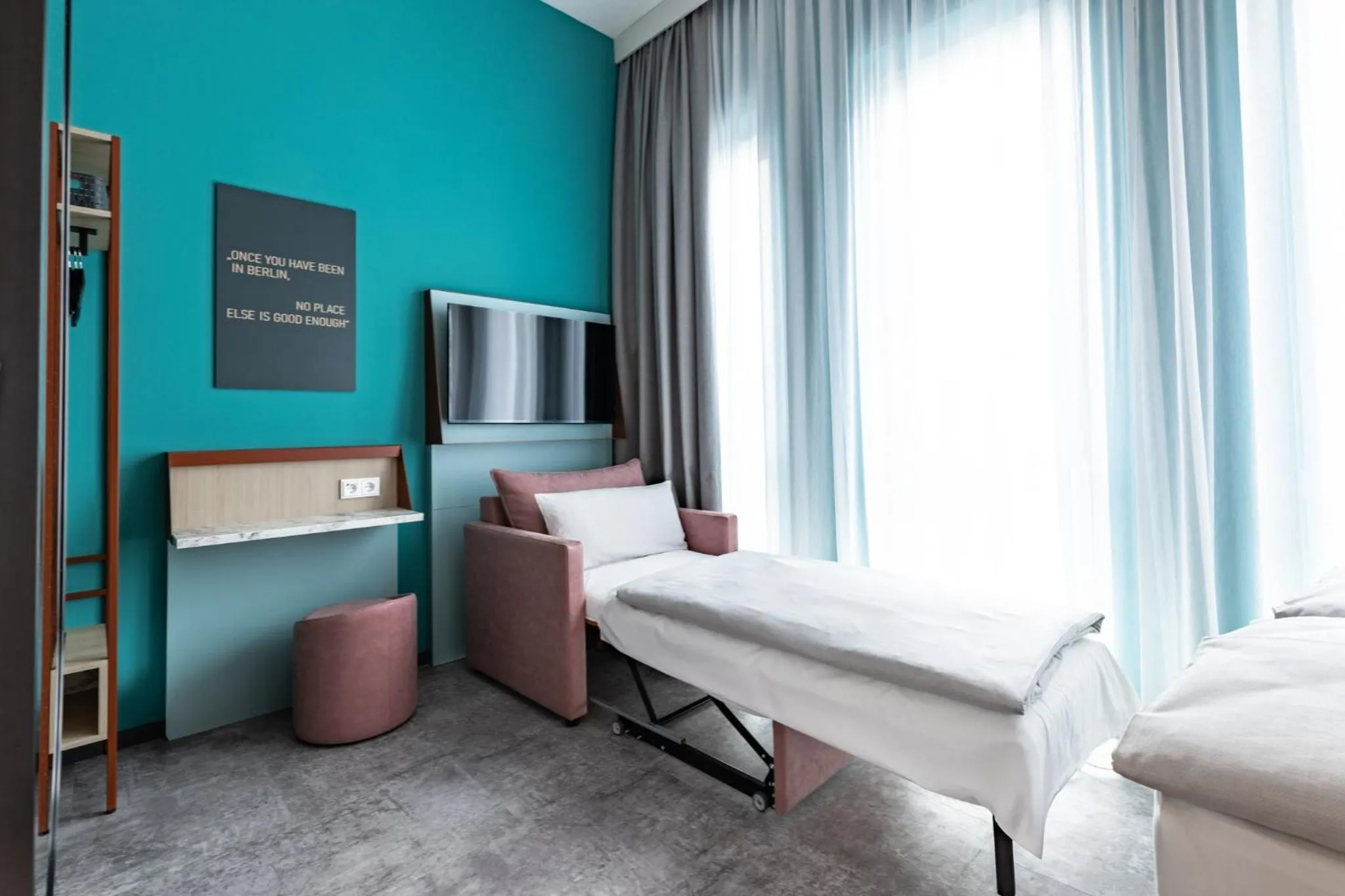 Photo of the whole room, Bed in Holiday Inn - the niu, Pax Berlin Airport by IHG