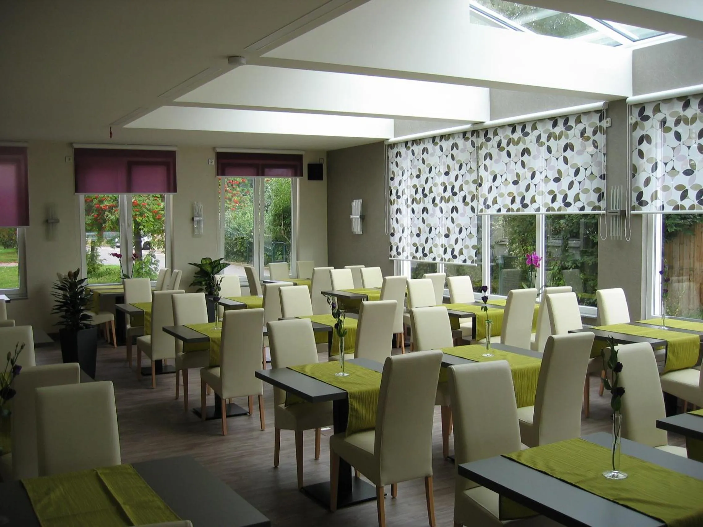 Restaurant/places to eat in H+ Hotel Erfurt