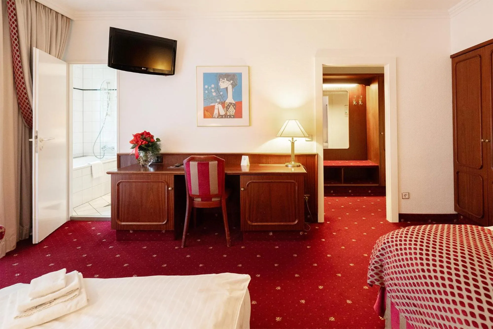 TV and multimedia, Bed in Bernstein Hotel Villa Kastania