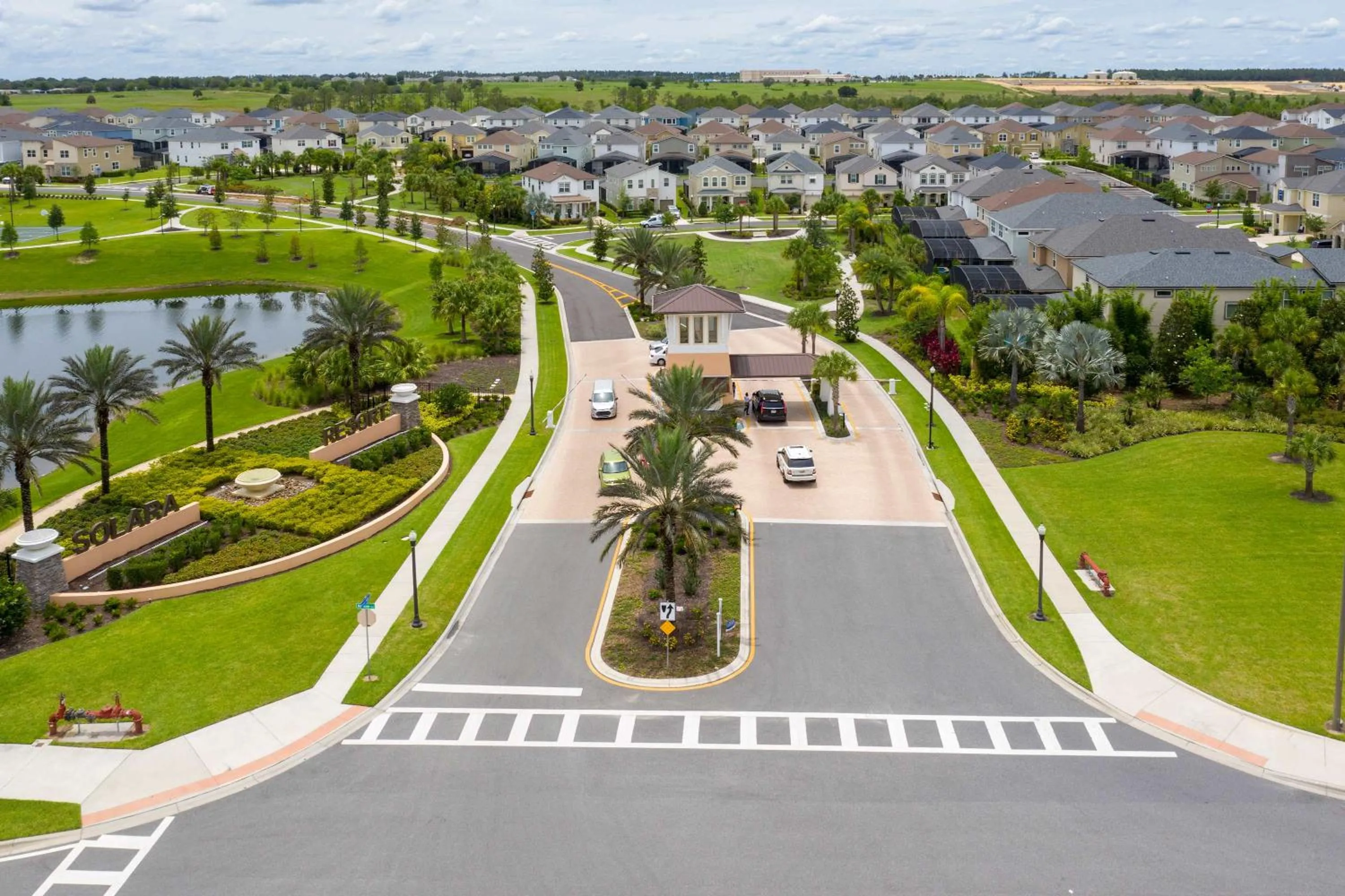 Family Friendly Four Bedroom w/ Pool @SolaraResort 1517