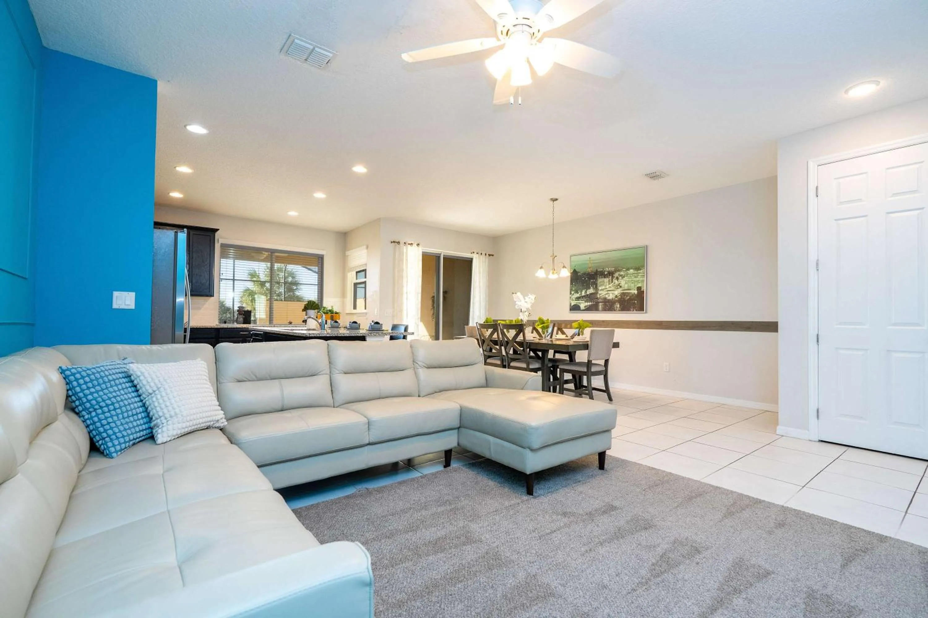 Family Friendly Four Bedroom w/ Pool @SolaraResort 1517