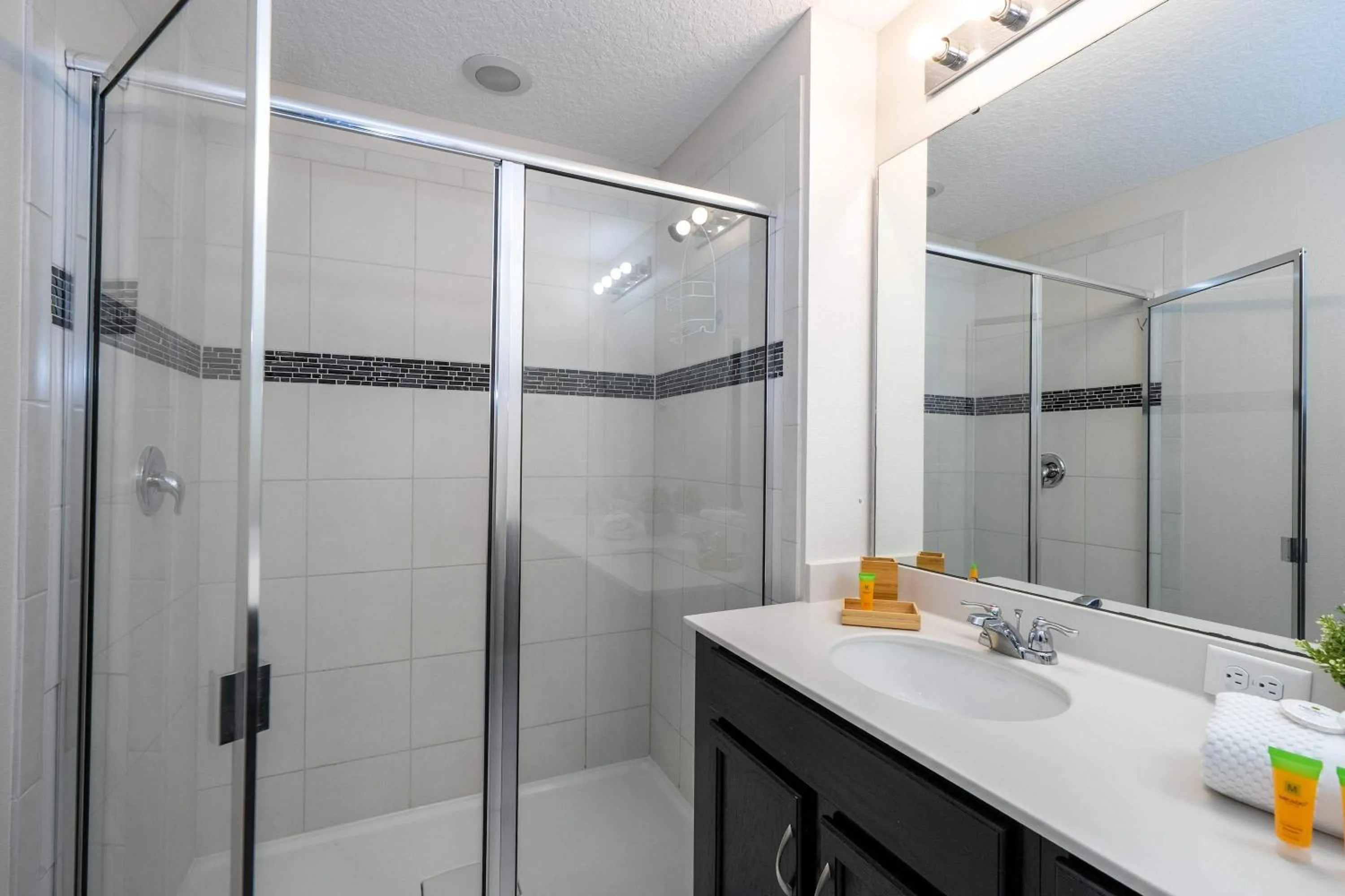 Family Friendly Four Bedroom w/ Pool @SolaraResort 1517