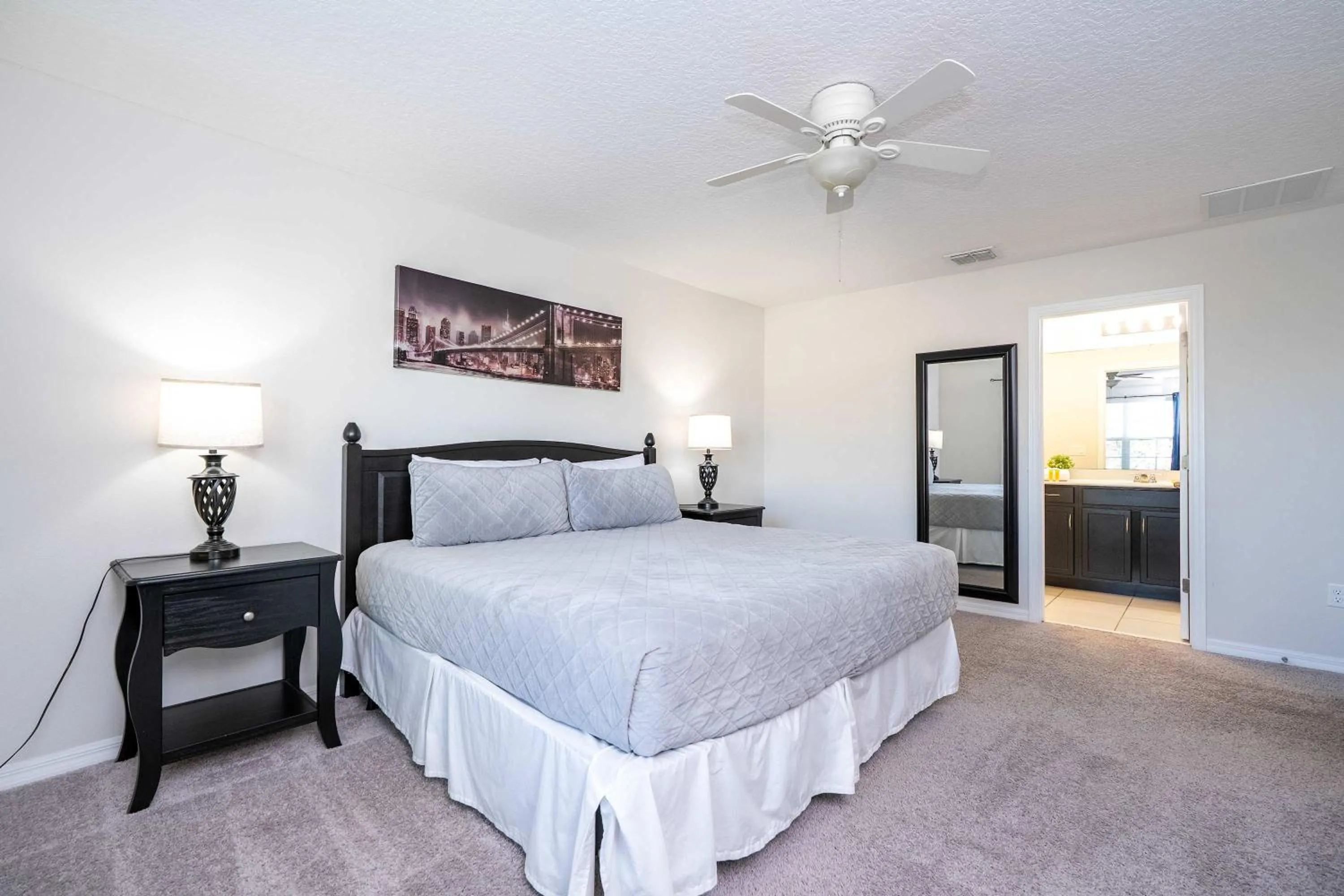 Bed in Family Friendly Four Bedroom w/ Pool @SolaraResort 1517