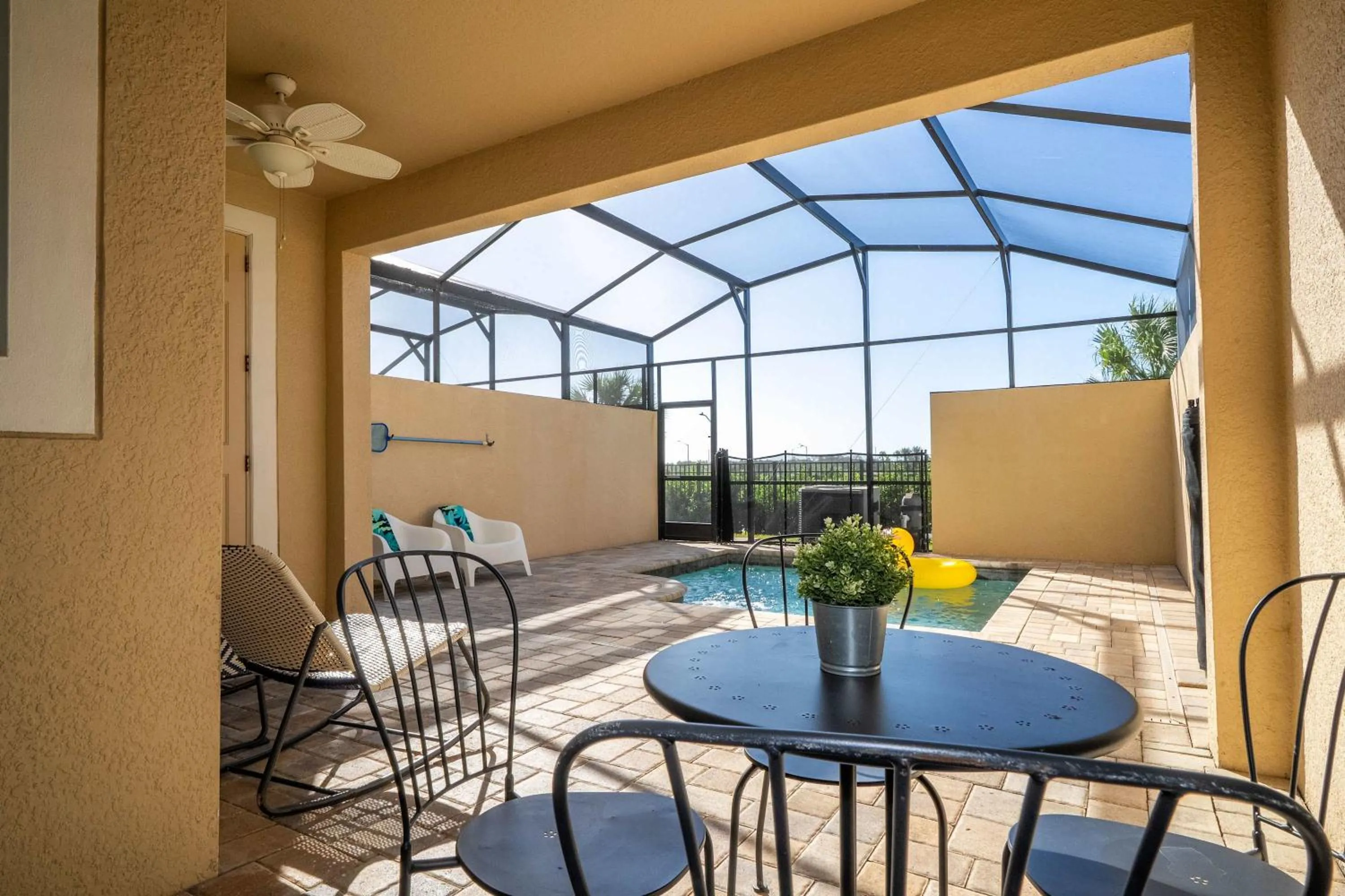 Family Friendly Four Bedroom w/ Pool @SolaraResort 1517