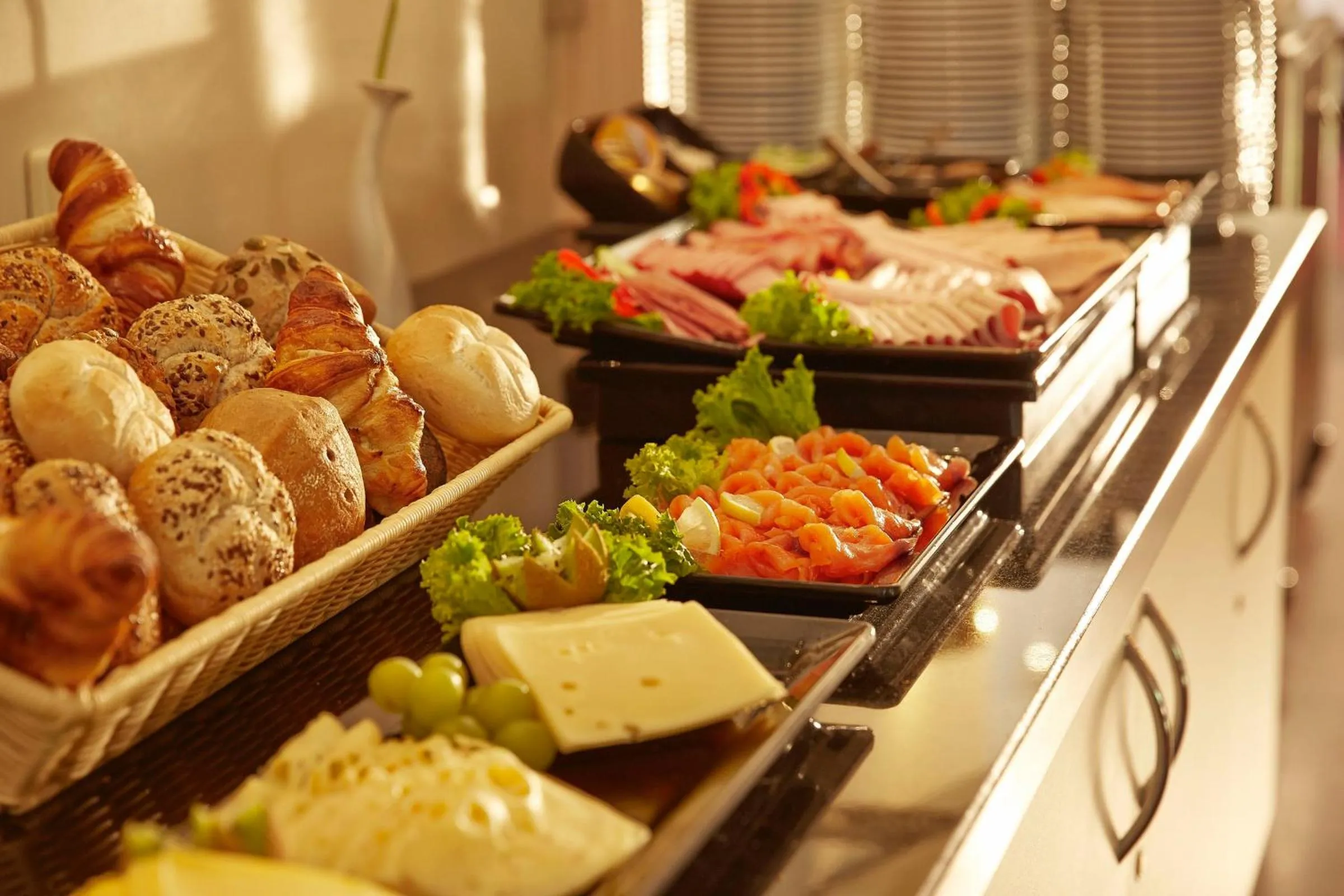 Breakfast in H+ Hotel Stade Herzog Widukind