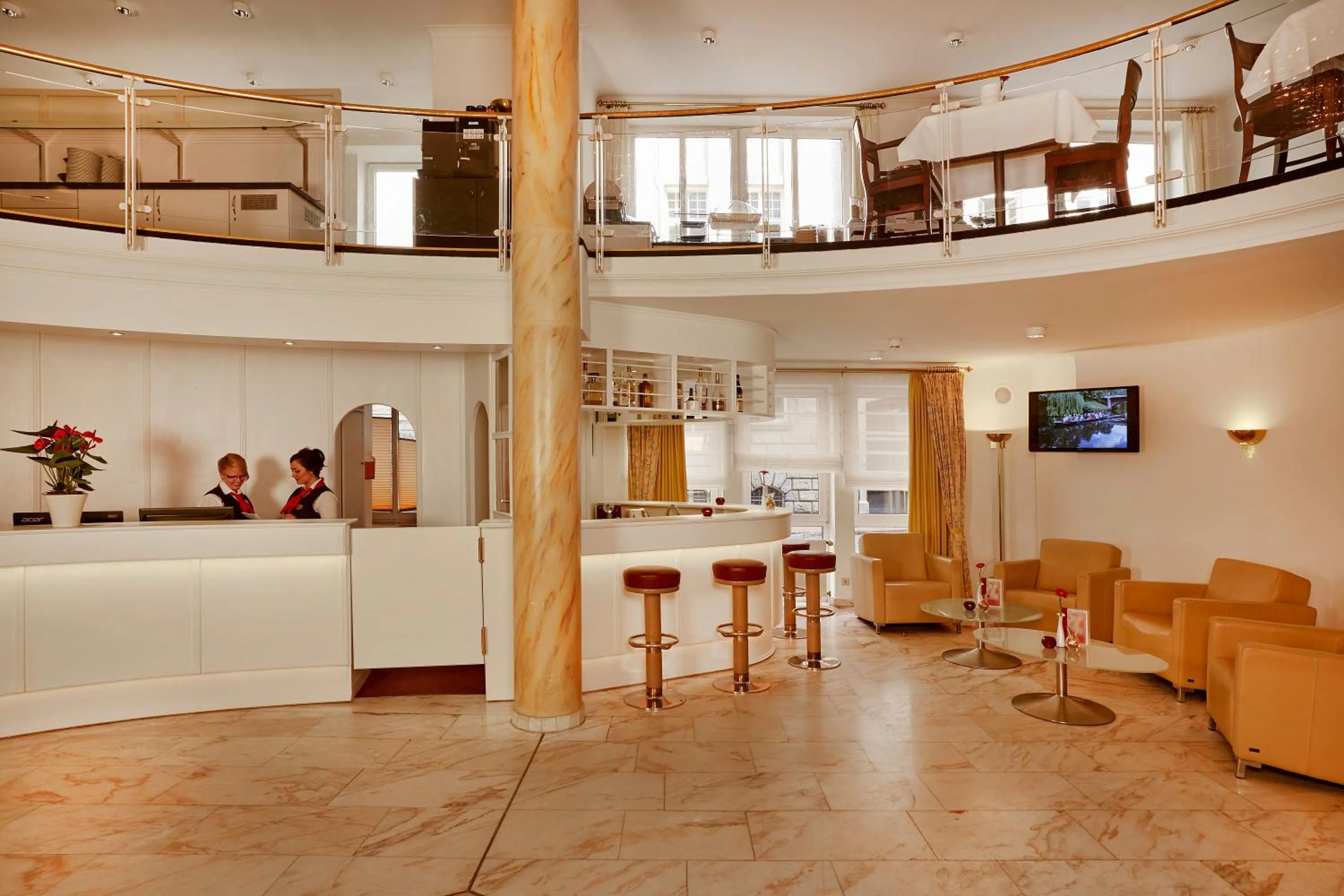 Lobby or reception in H+ Hotel Stade Herzog Widukind