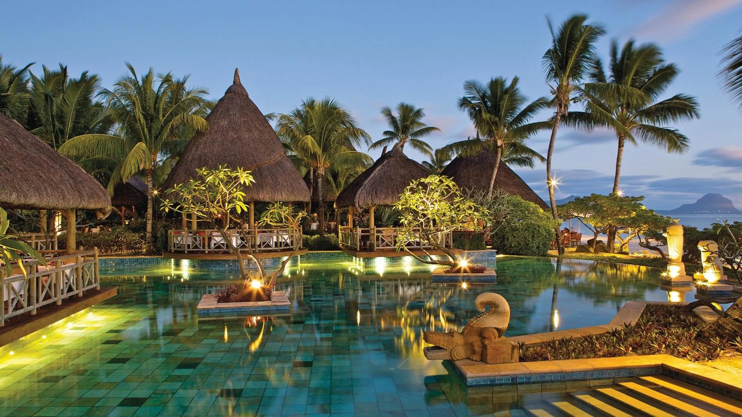 Swimming pool in La Pirogue Mauritius
