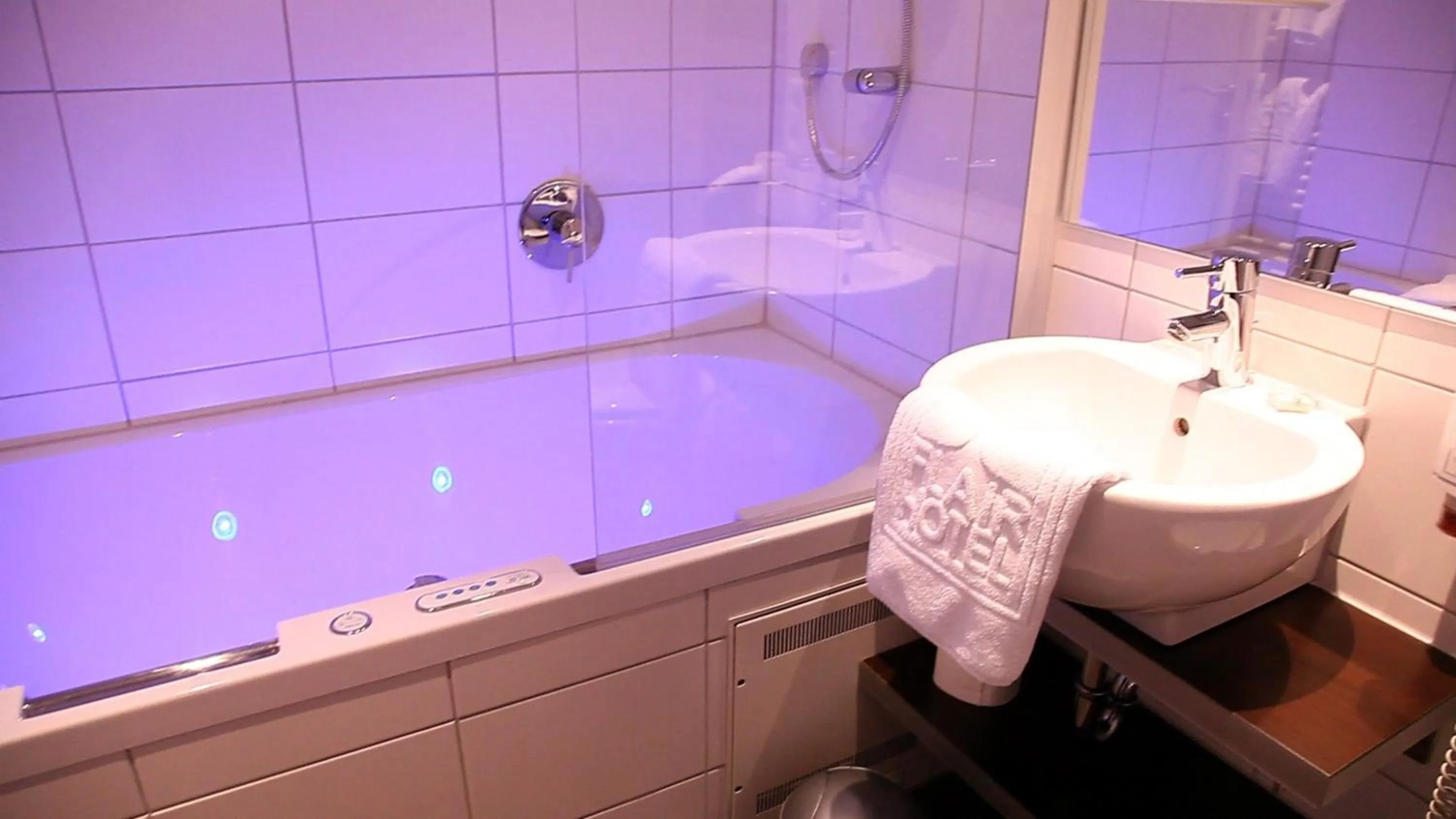 Bathroom in Flair Hotel Hopfengarten