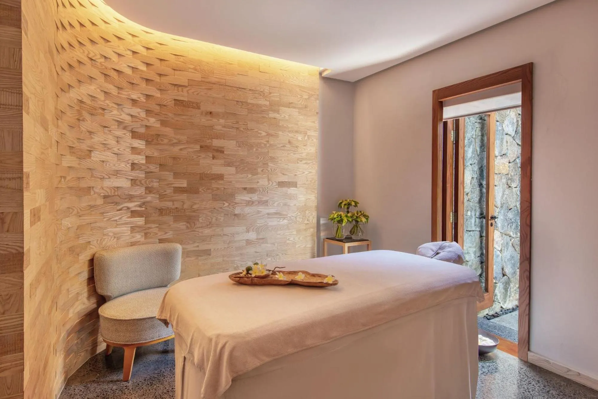 Massage, Bed in Shangri-La Le Touessrok, Mauritius