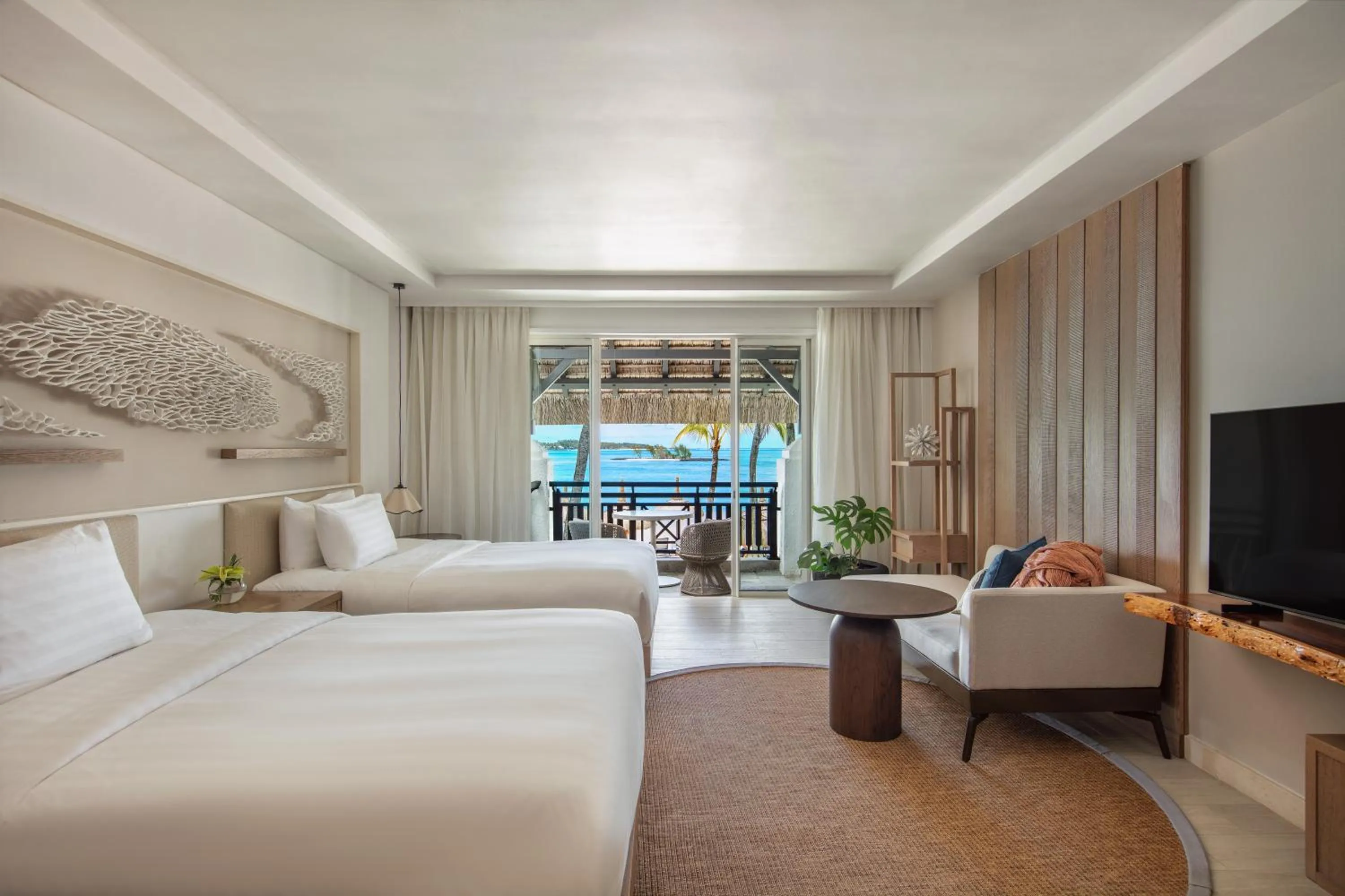 Bed in Shangri-La Le Touessrok, Mauritius