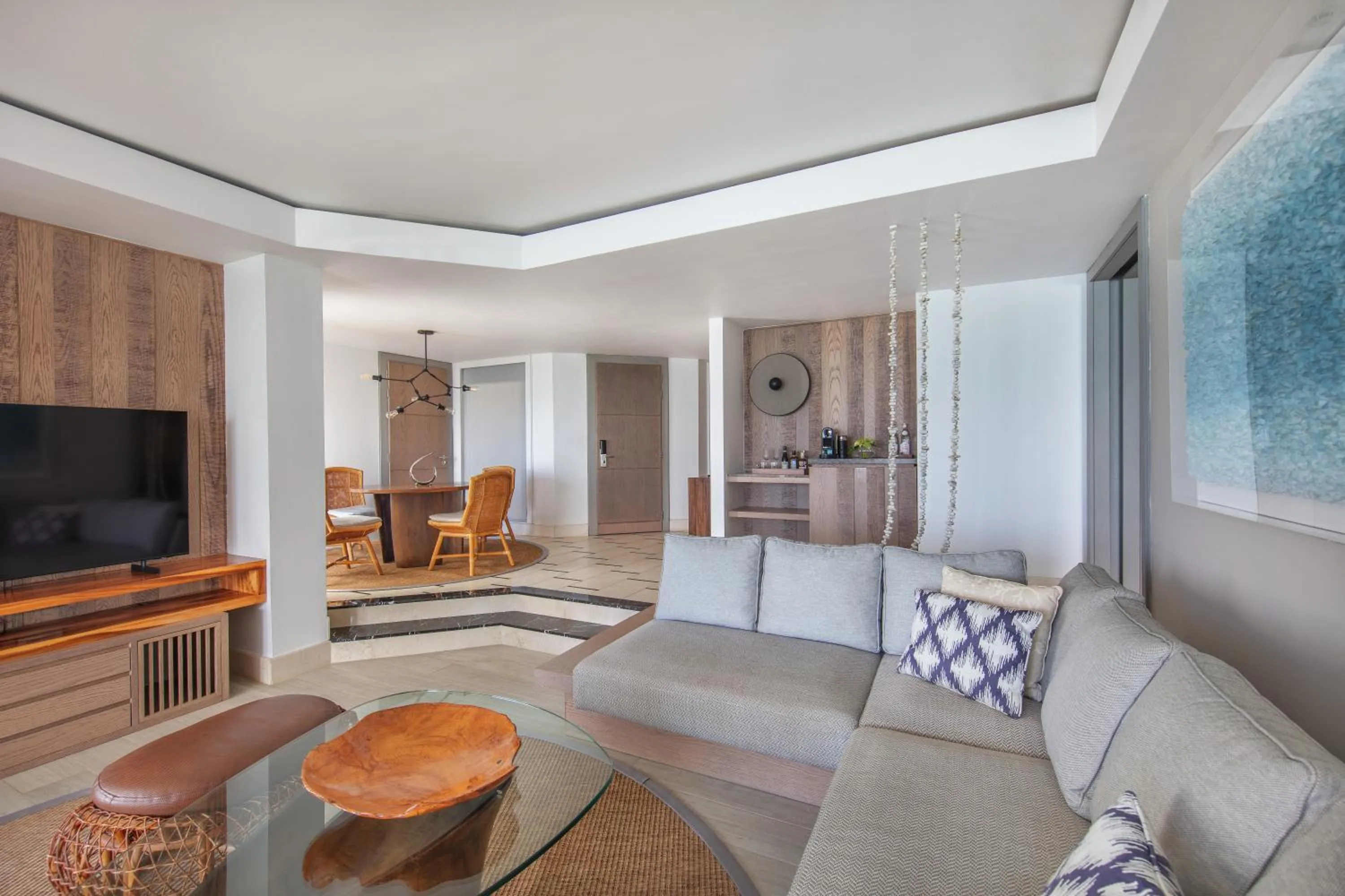 TV and multimedia in Shangri-La Le Touessrok, Mauritius