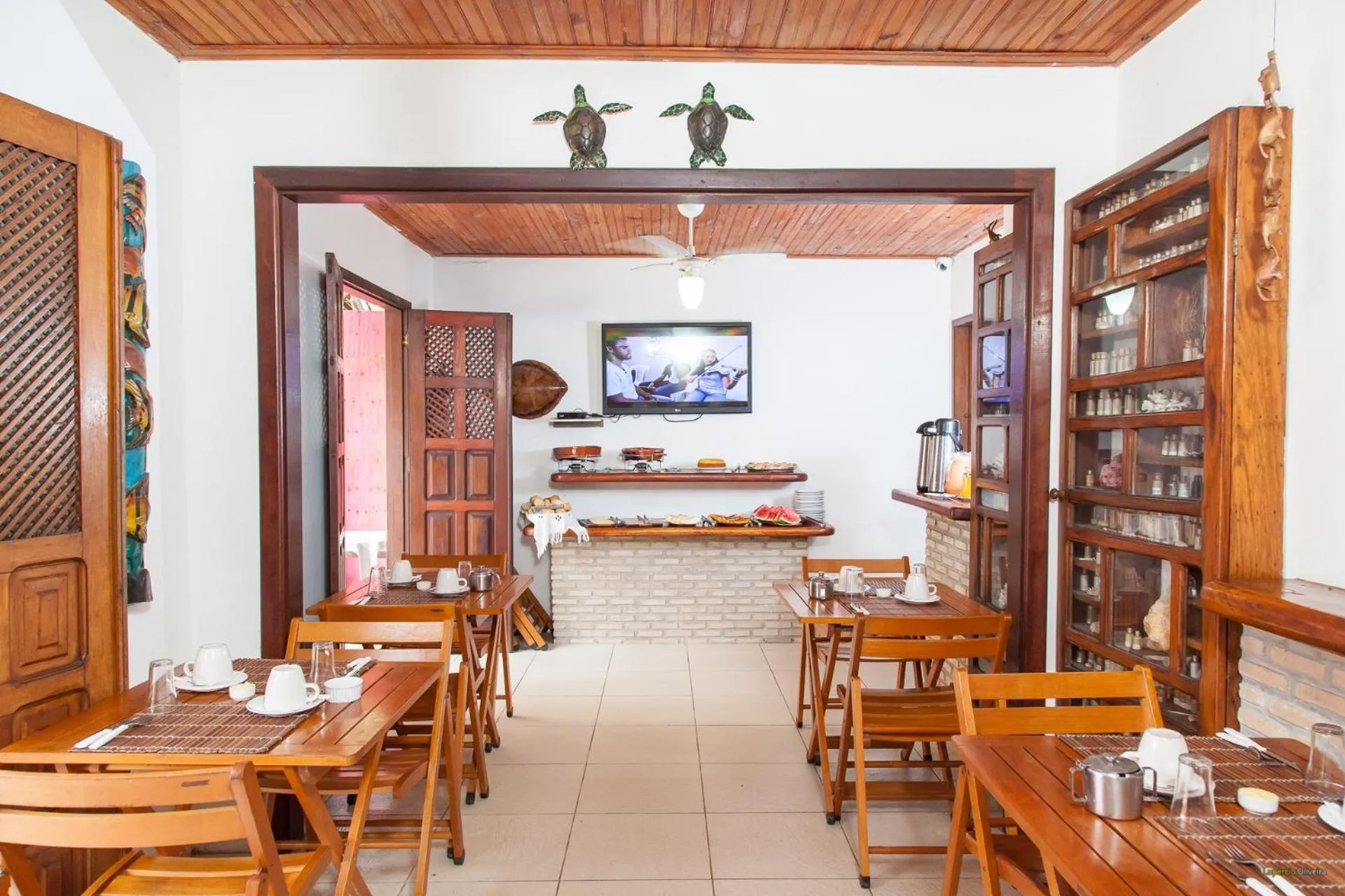 Restaurant/places to eat in Pousada Barra Vento