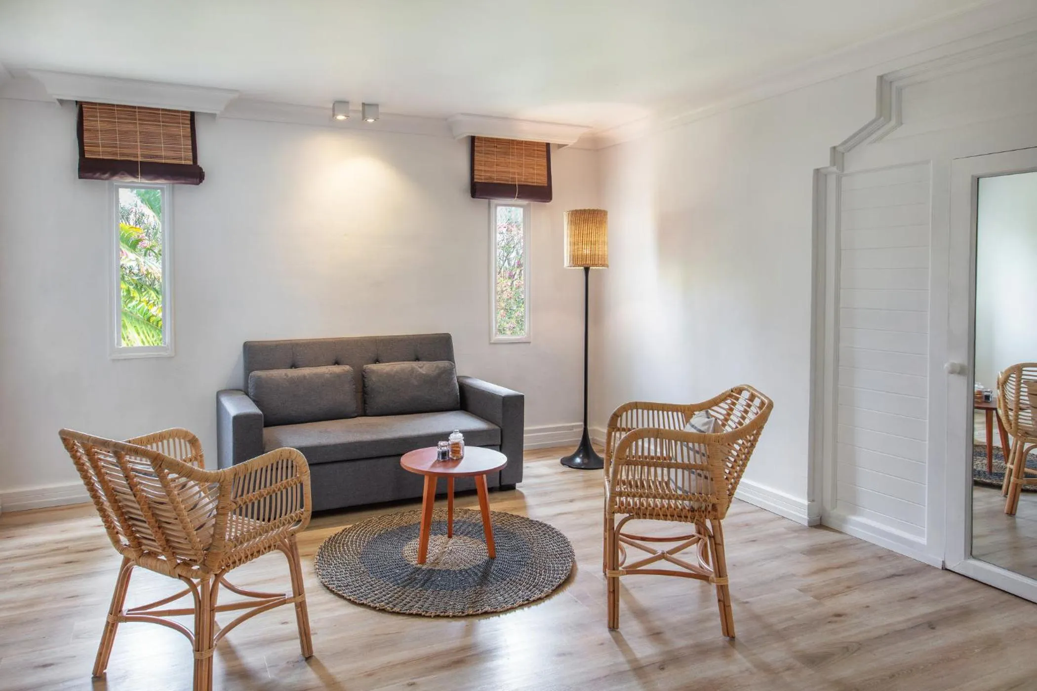 Seating area in Ambre - Adults only