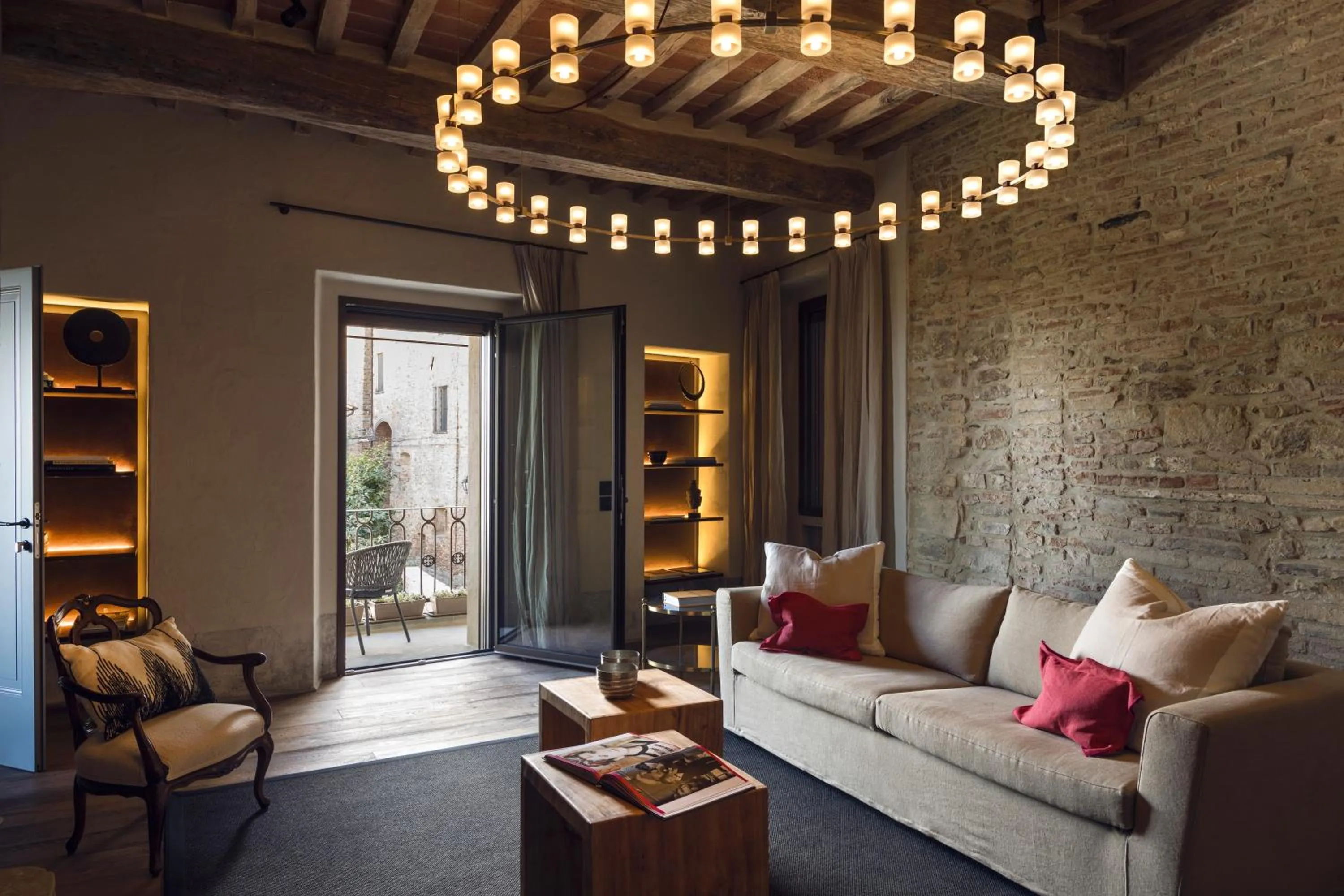 Property building in Rastrello