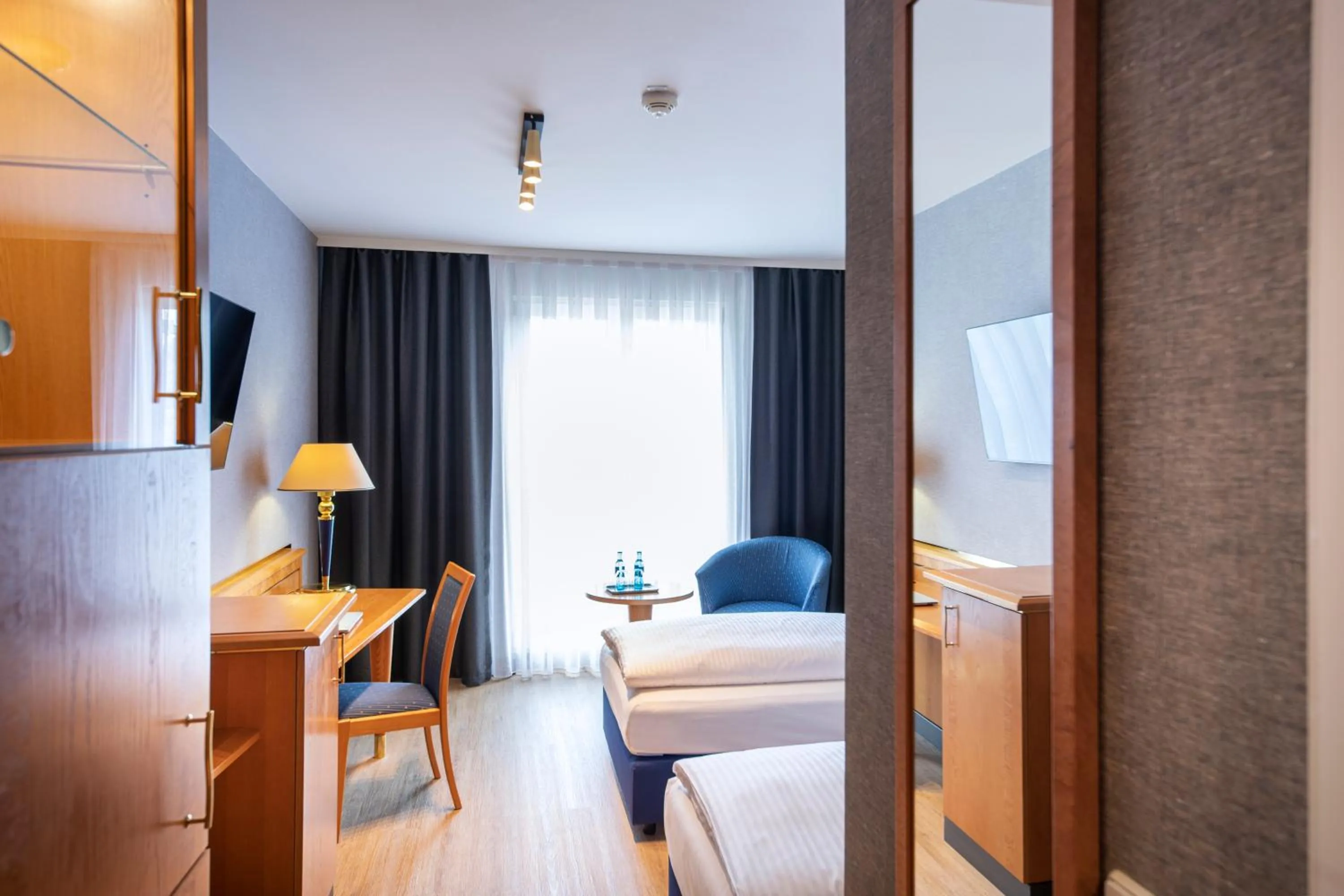 Bedroom, Bed in ACHAT Hotel Magdeburg