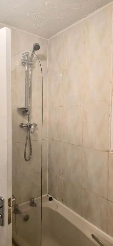 Bathroom in Quiet Residential Area Within Easy Reach Of Town