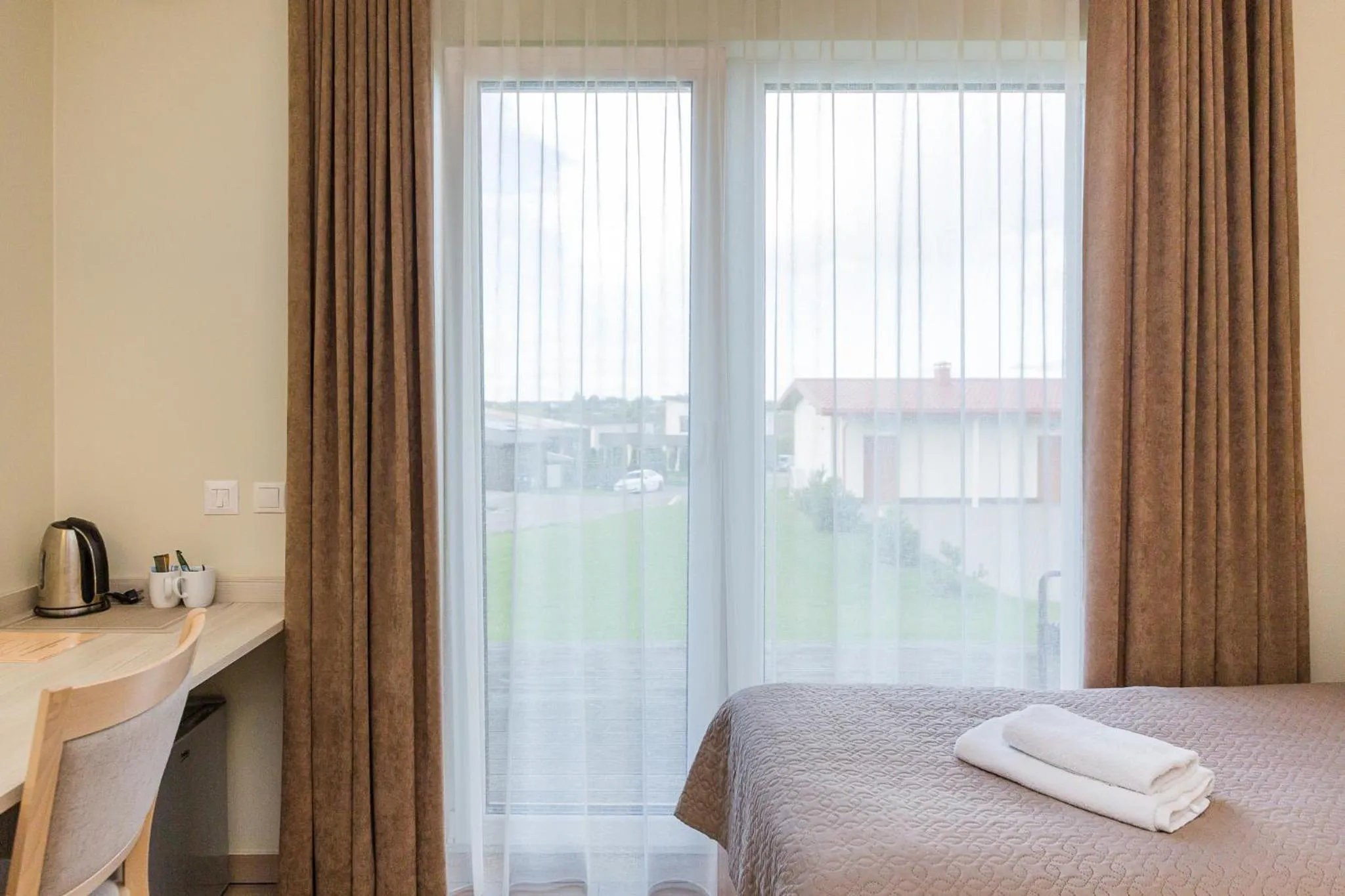 Bed in Motel Panorama