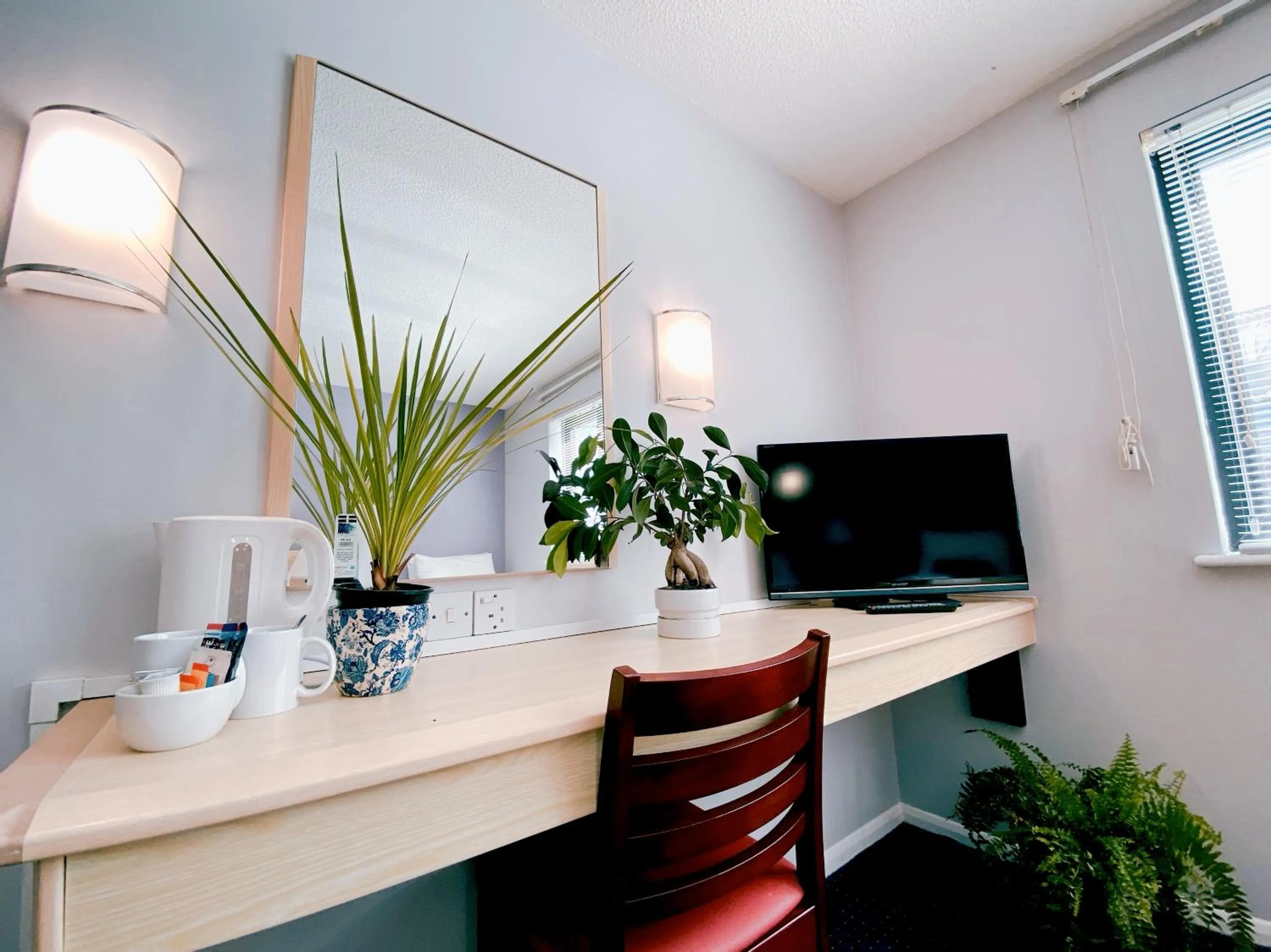 Bedroom in Redwings Lodge Dunstable