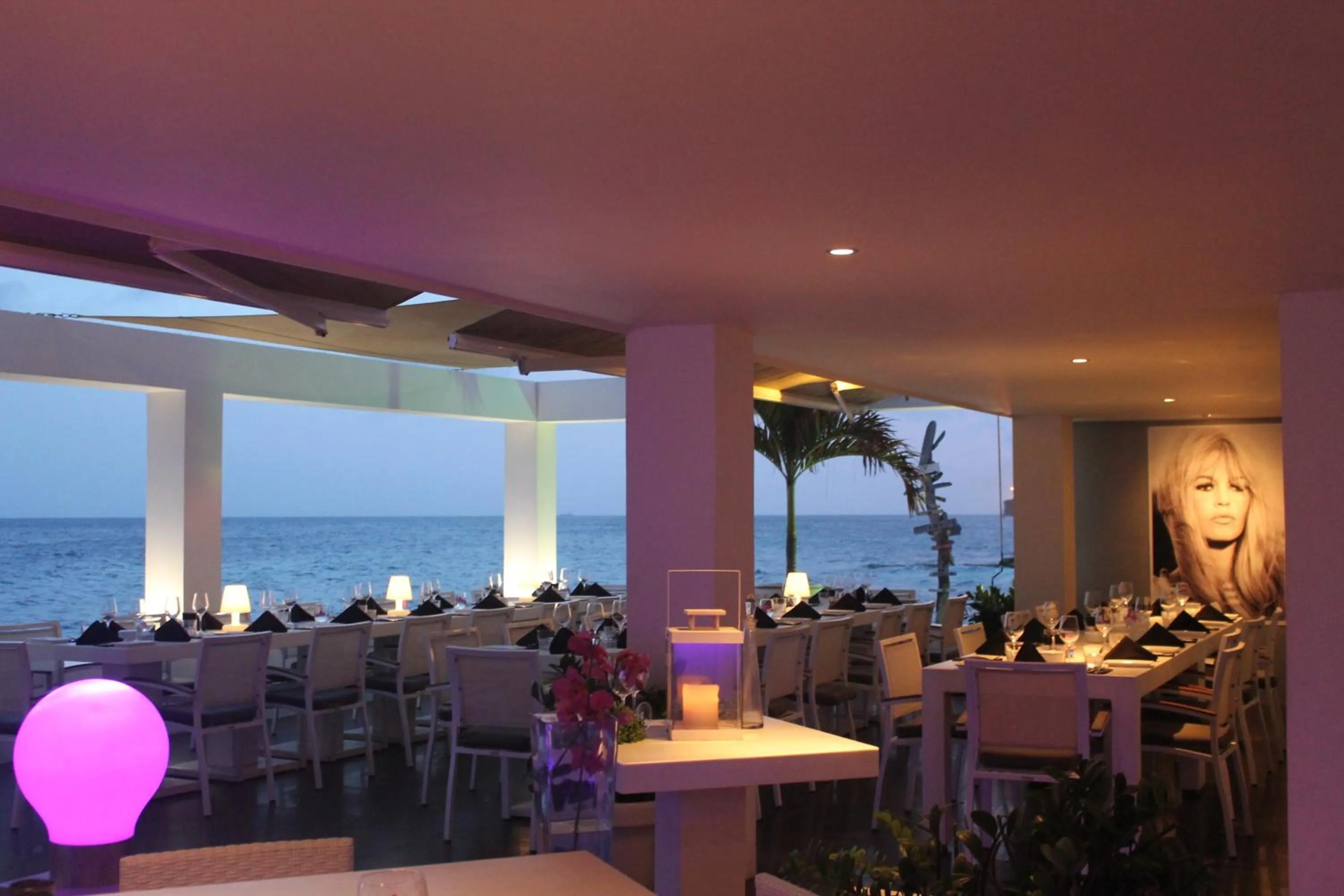 Restaurant/places to eat in Saint Tropez Boutique Hotel