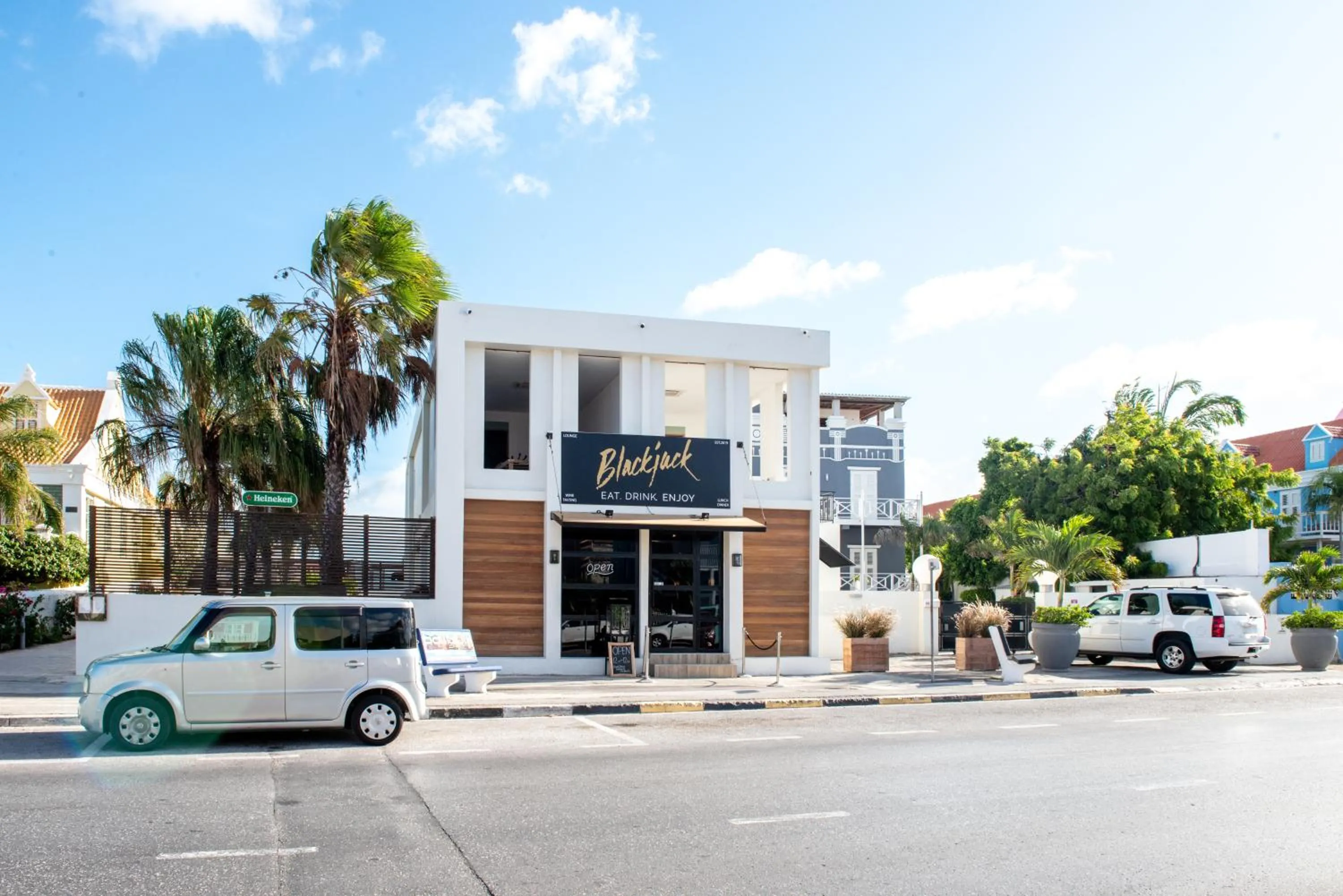 Restaurant/places to eat in Saint Tropez Boutique Hotel