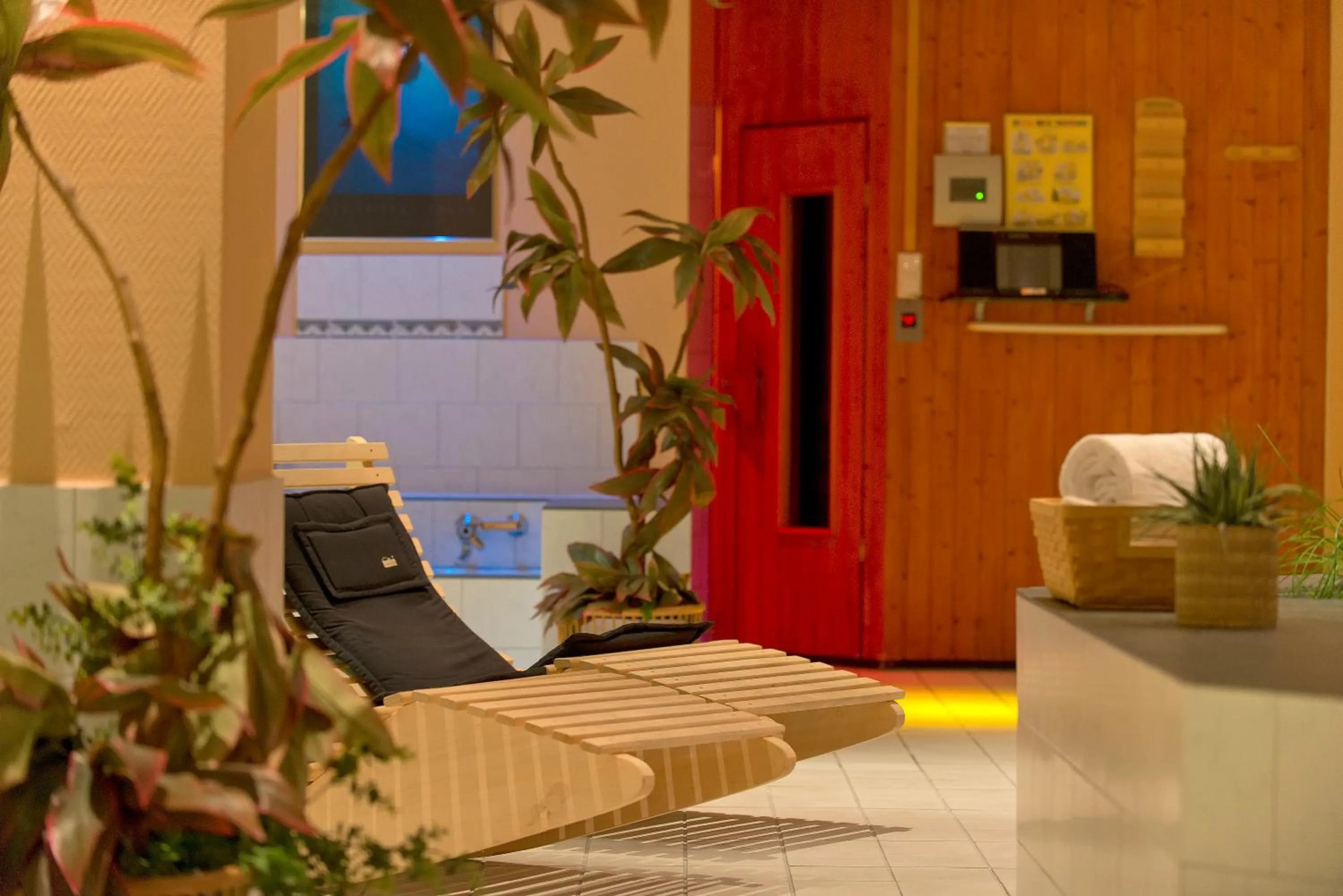 Spa and wellness centre/facilities in Wyndham Garden Duesseldorf Mettmann