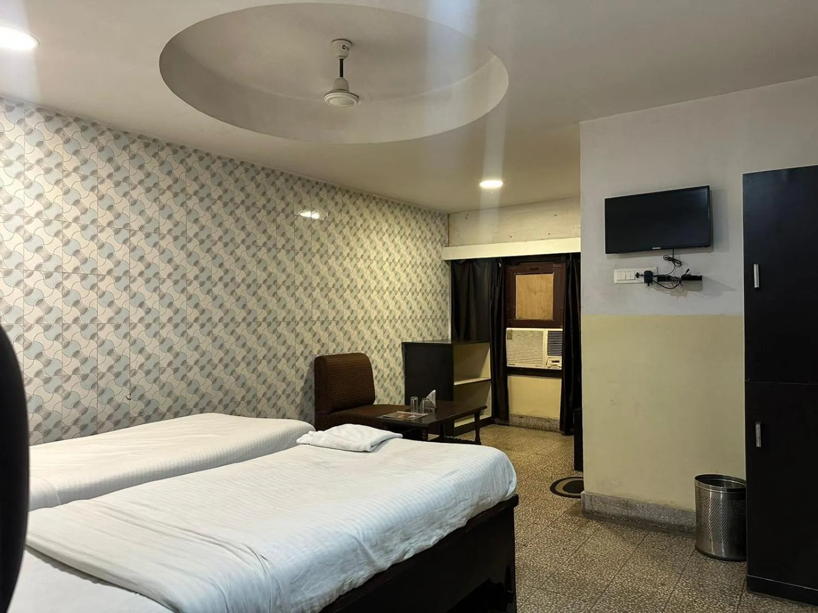 Bed in Hotel Deendayal