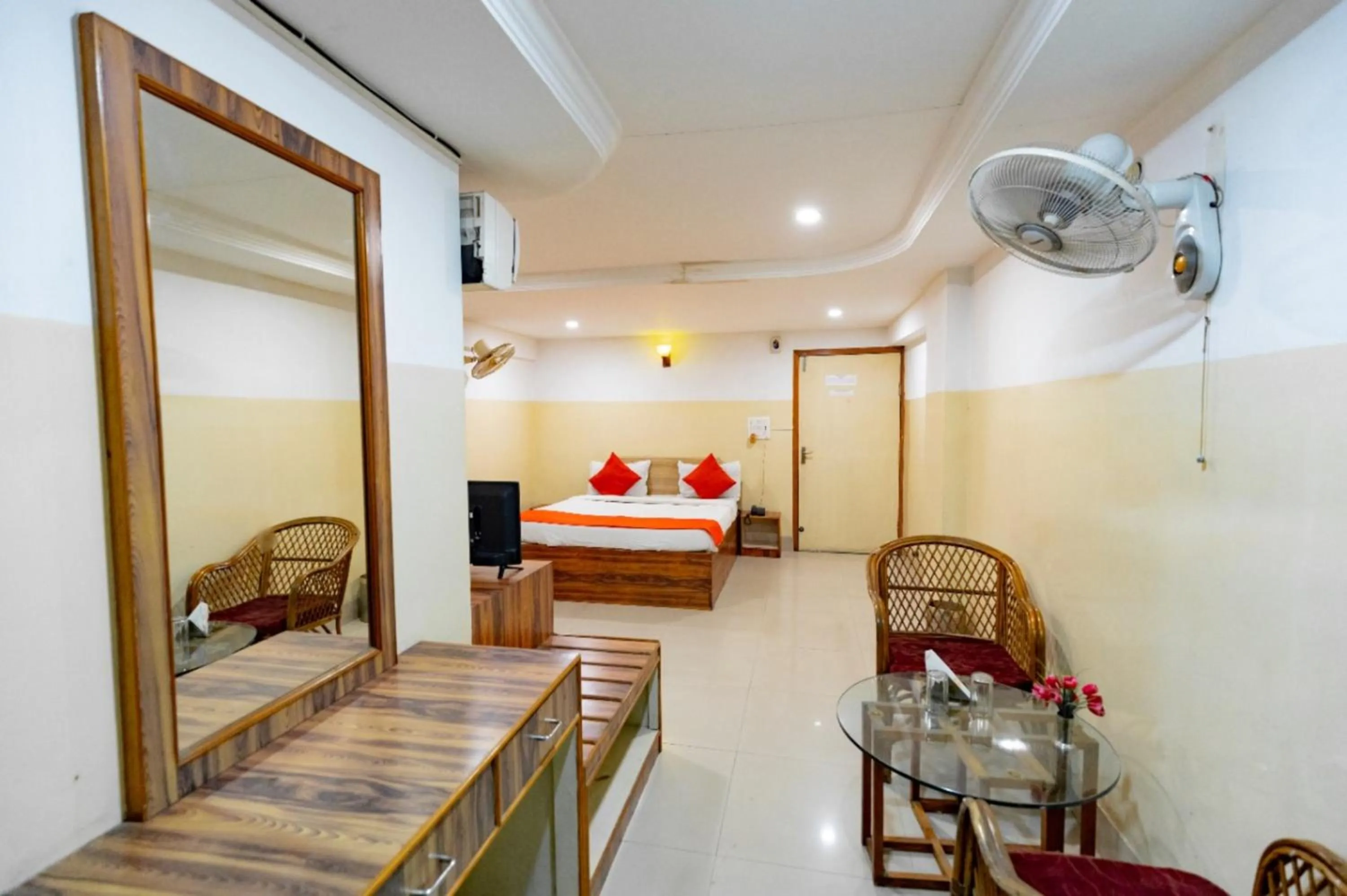 Bed in Hotel Deendayal