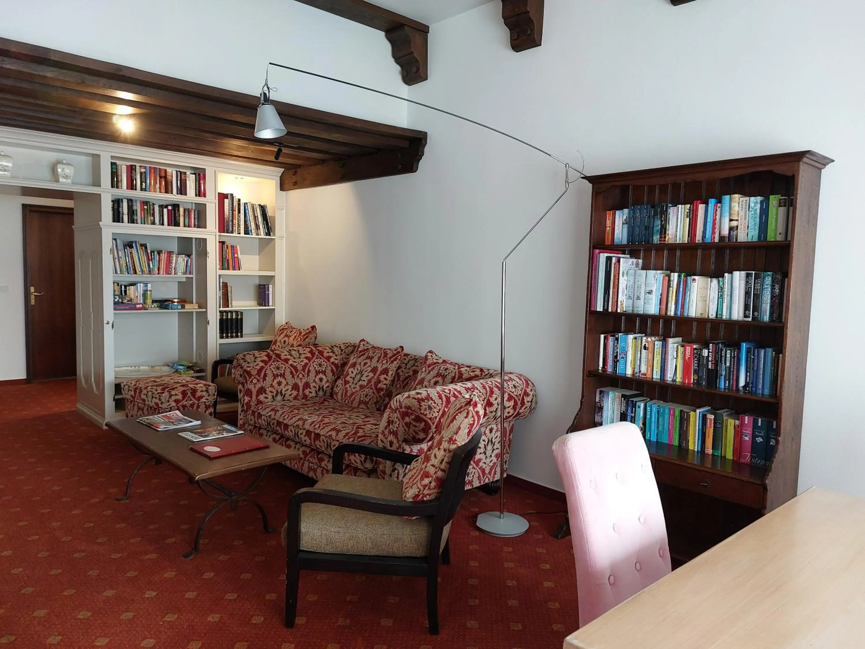 Communal lounge/ TV room in Hotel Wünschmann