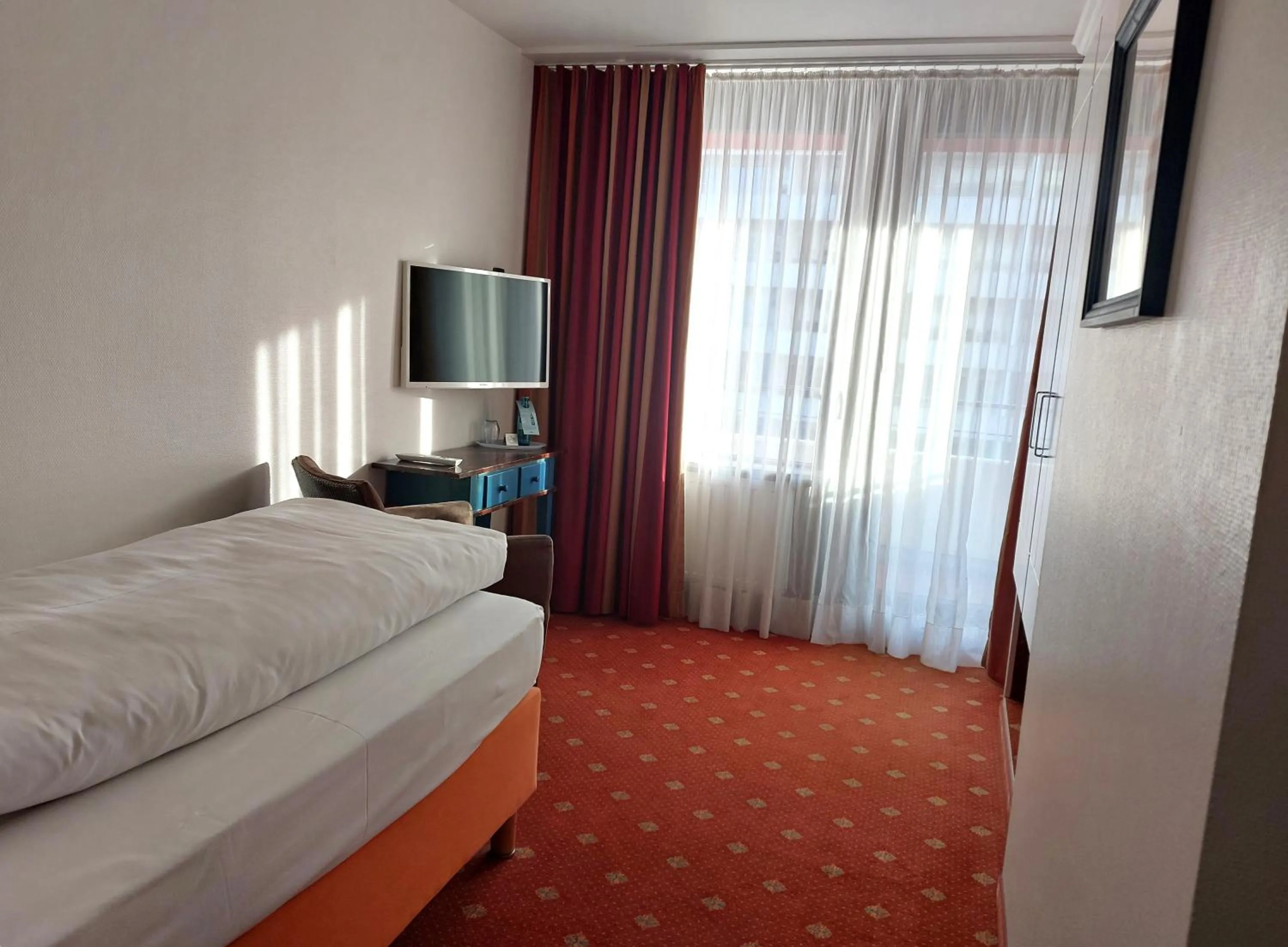 Photo of the whole room, Bed in Hotel Wünschmann