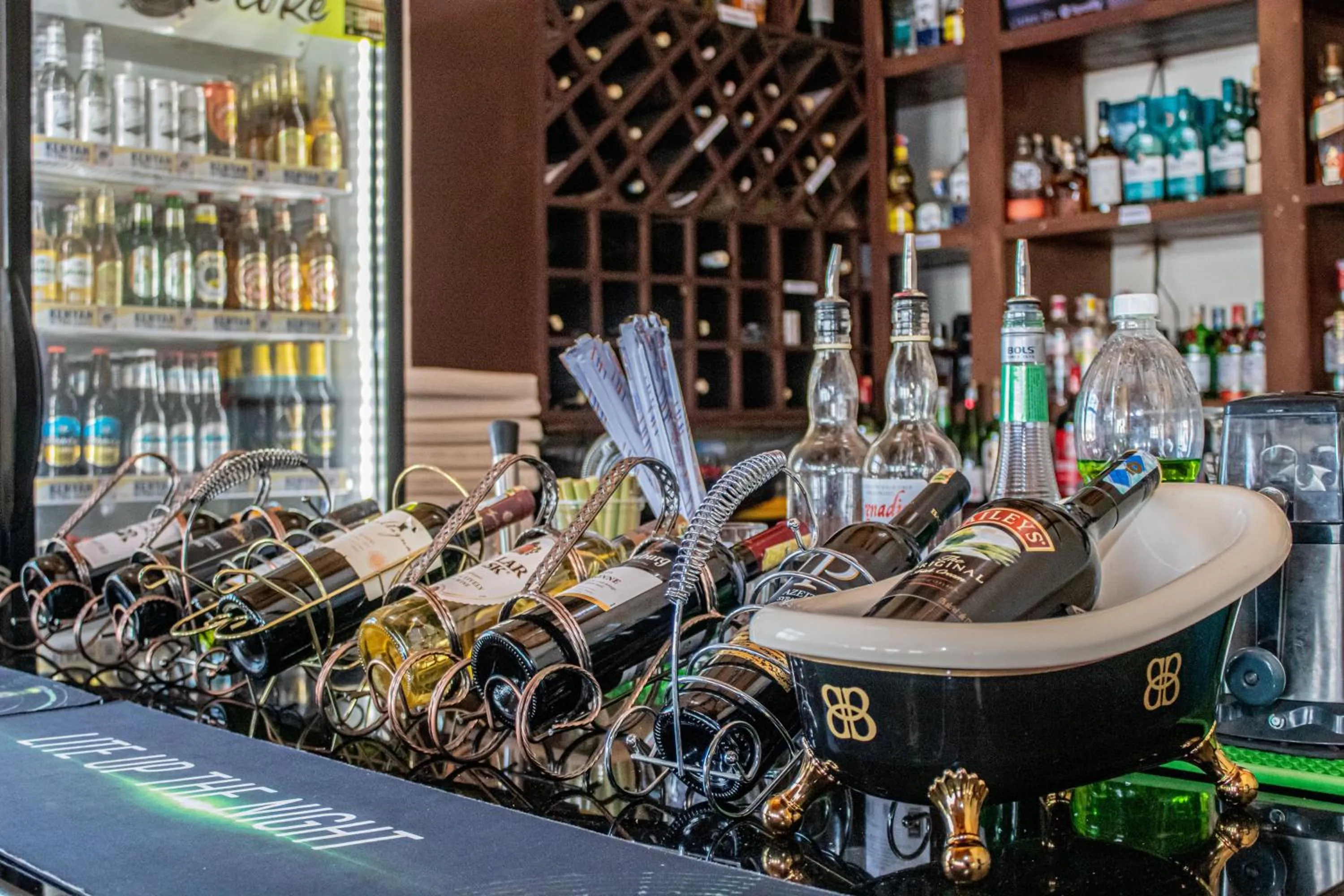 Lounge or bar in Lake Elementaita Mountain Lodge