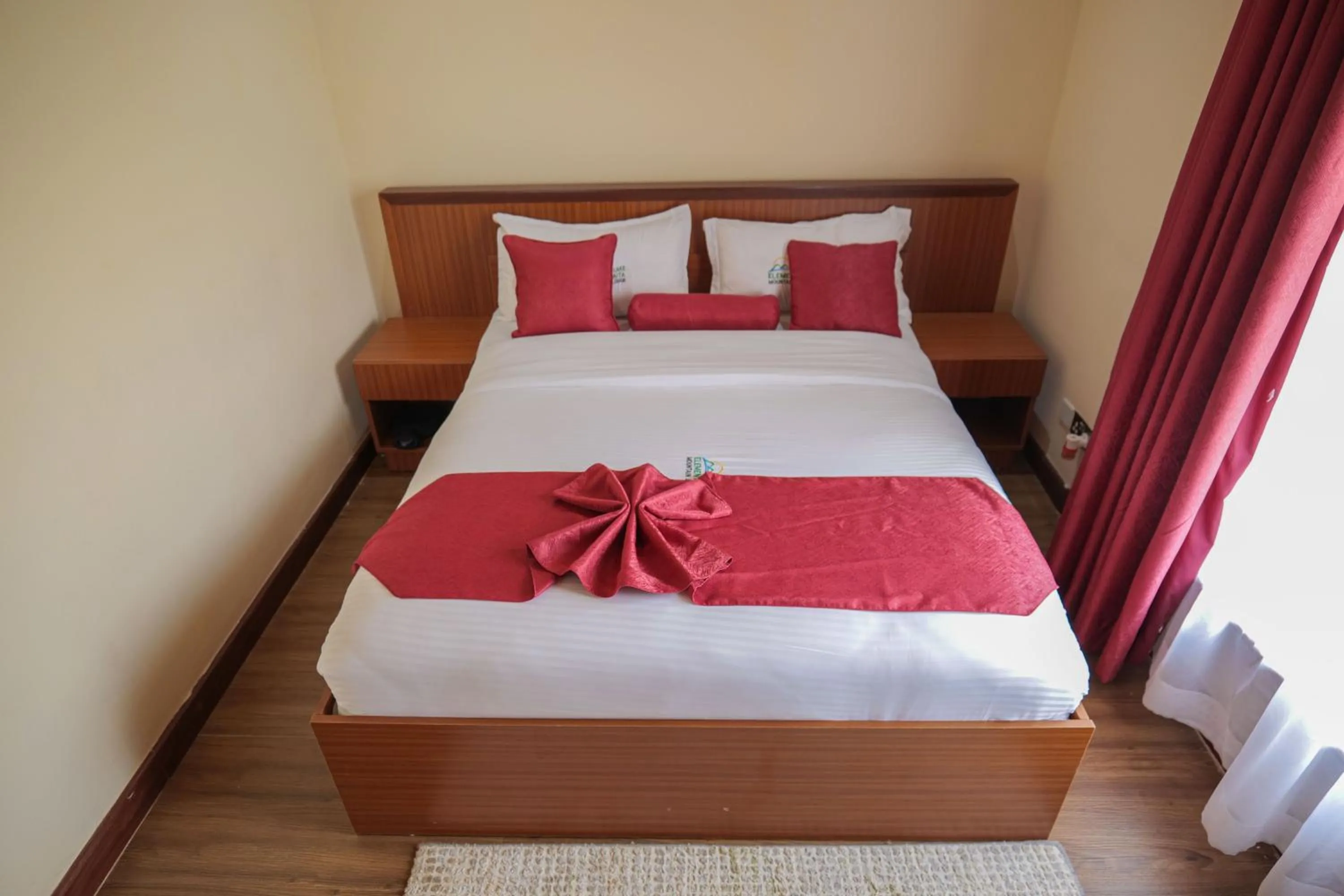 Bed in Lake Elementaita Mountain Lodge