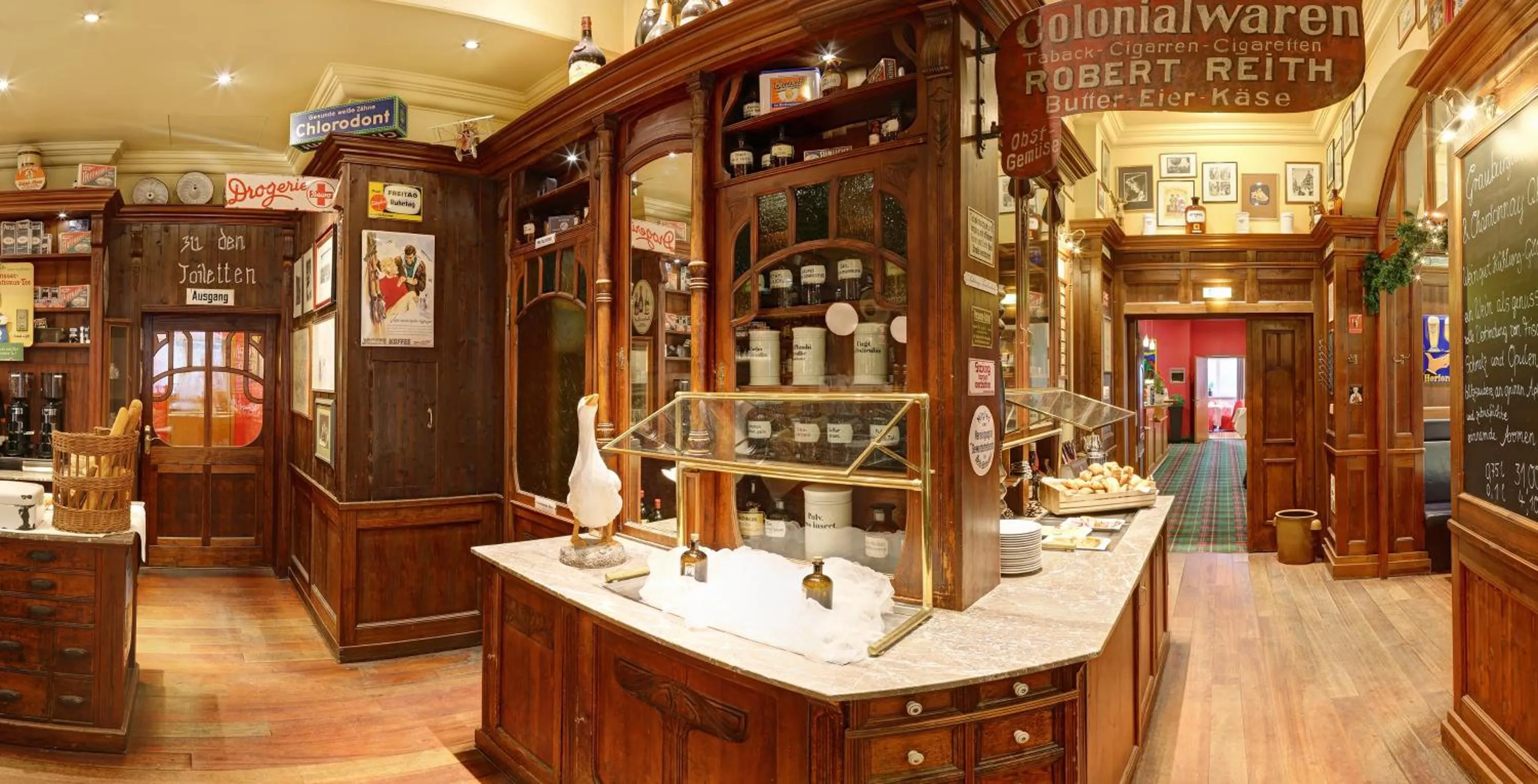 Restaurant/places to eat in Grünau Hotel