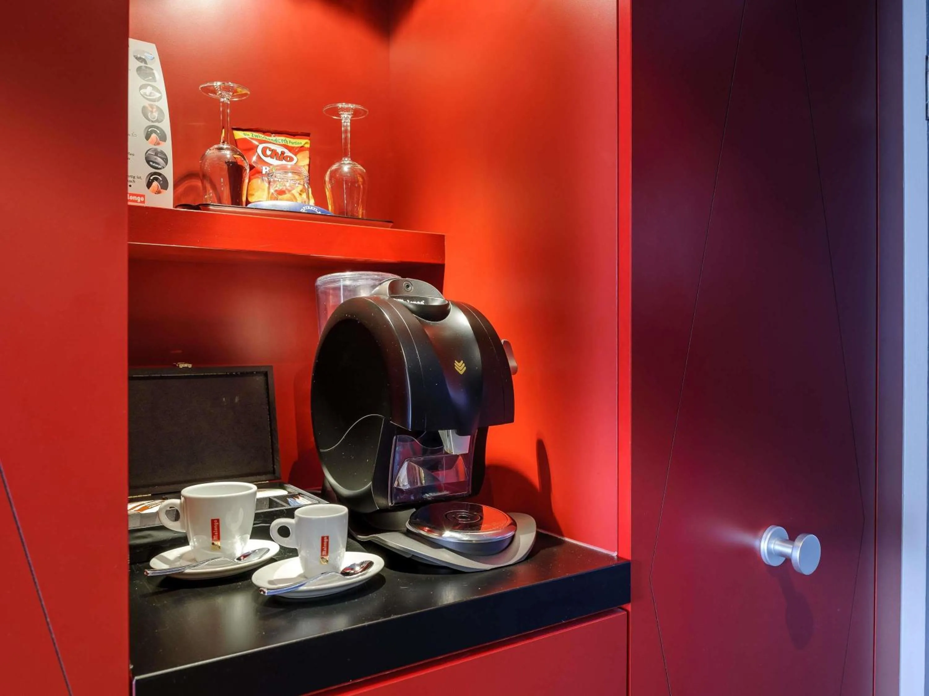 Bedroom in Mercure München City Center