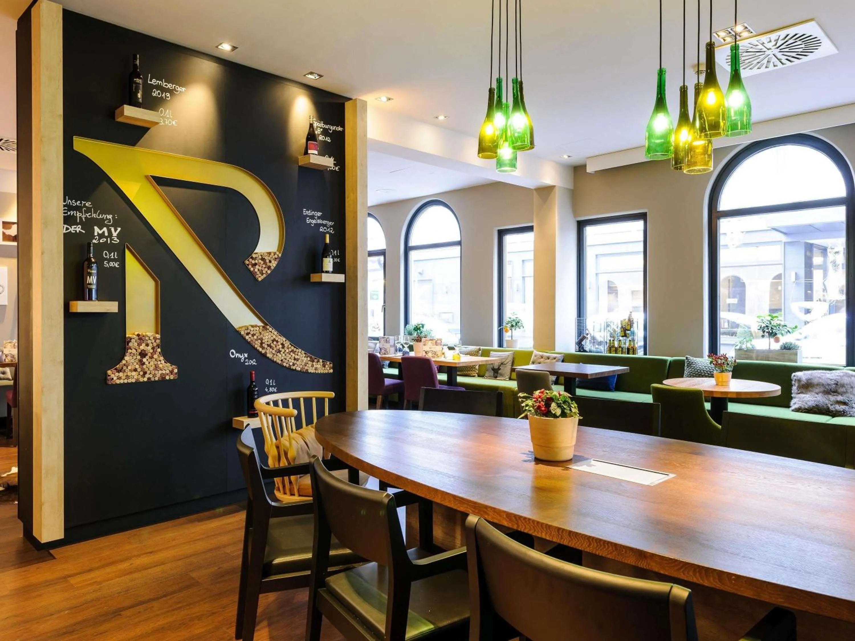 Lounge or bar in Mercure München City Center