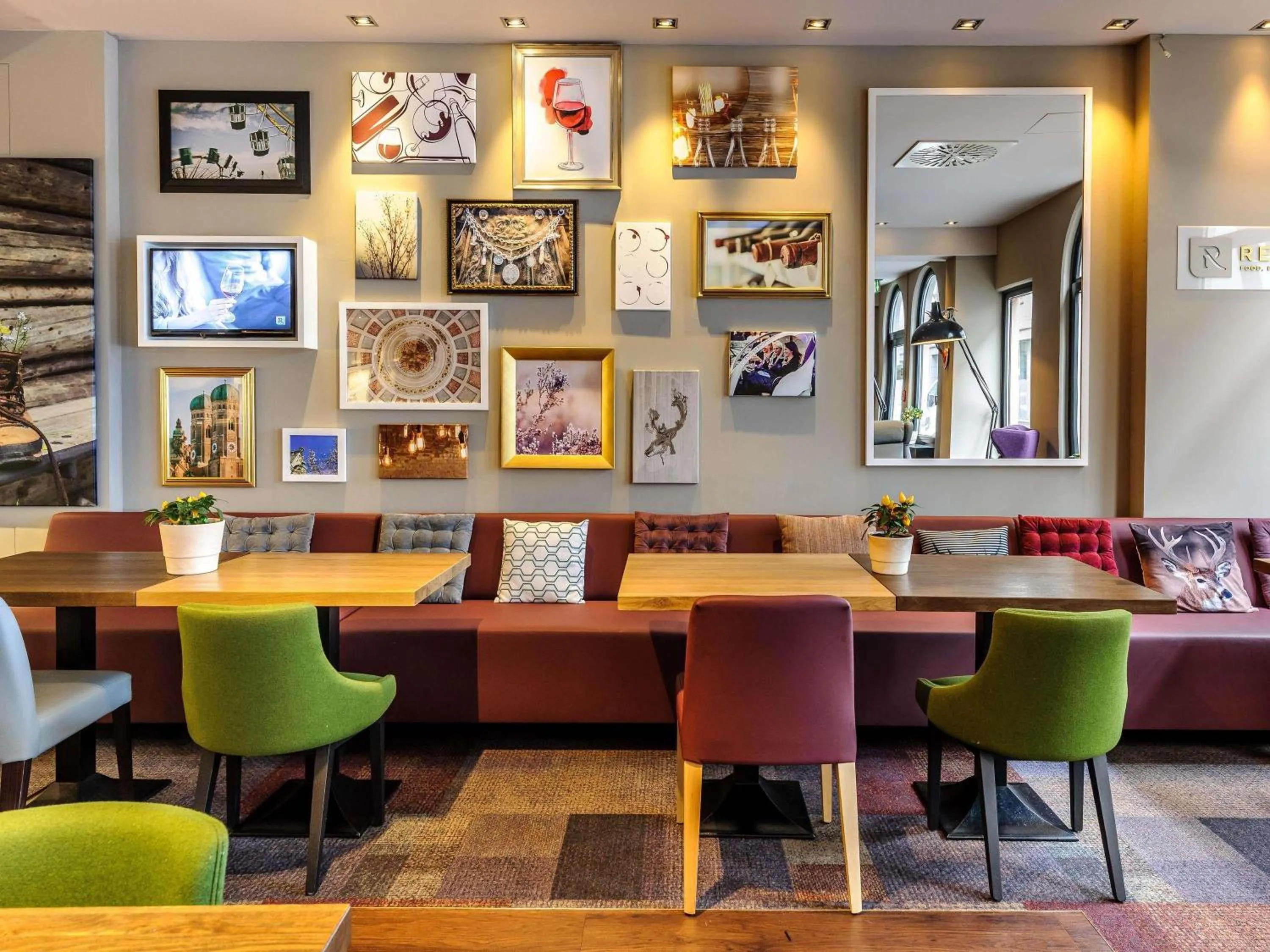 Restaurant/places to eat in Mercure München City Center