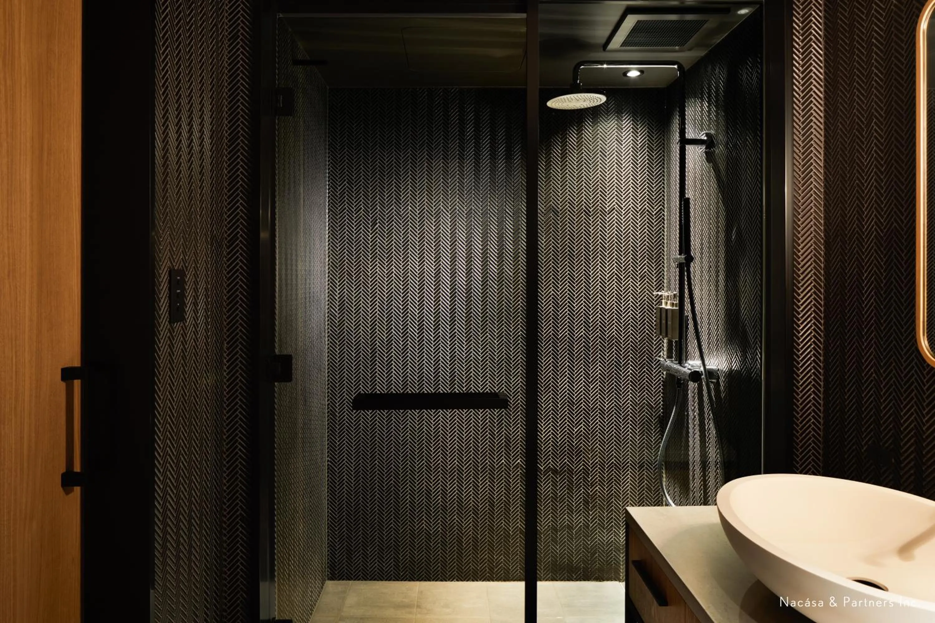 Shower in The Tower Hotel Nagoya