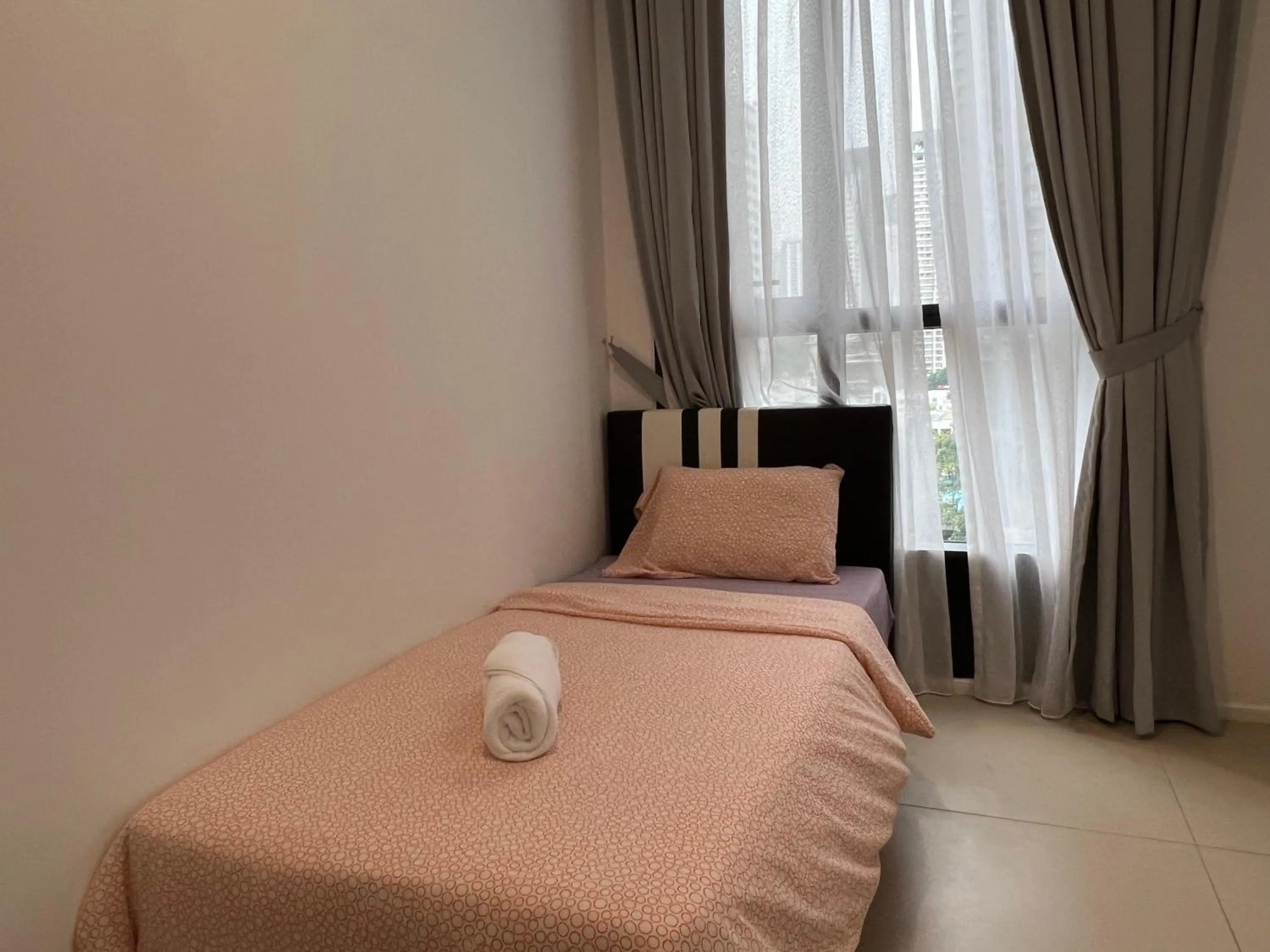 Bed in ARCORIS, MONT KIARA by MK HOME