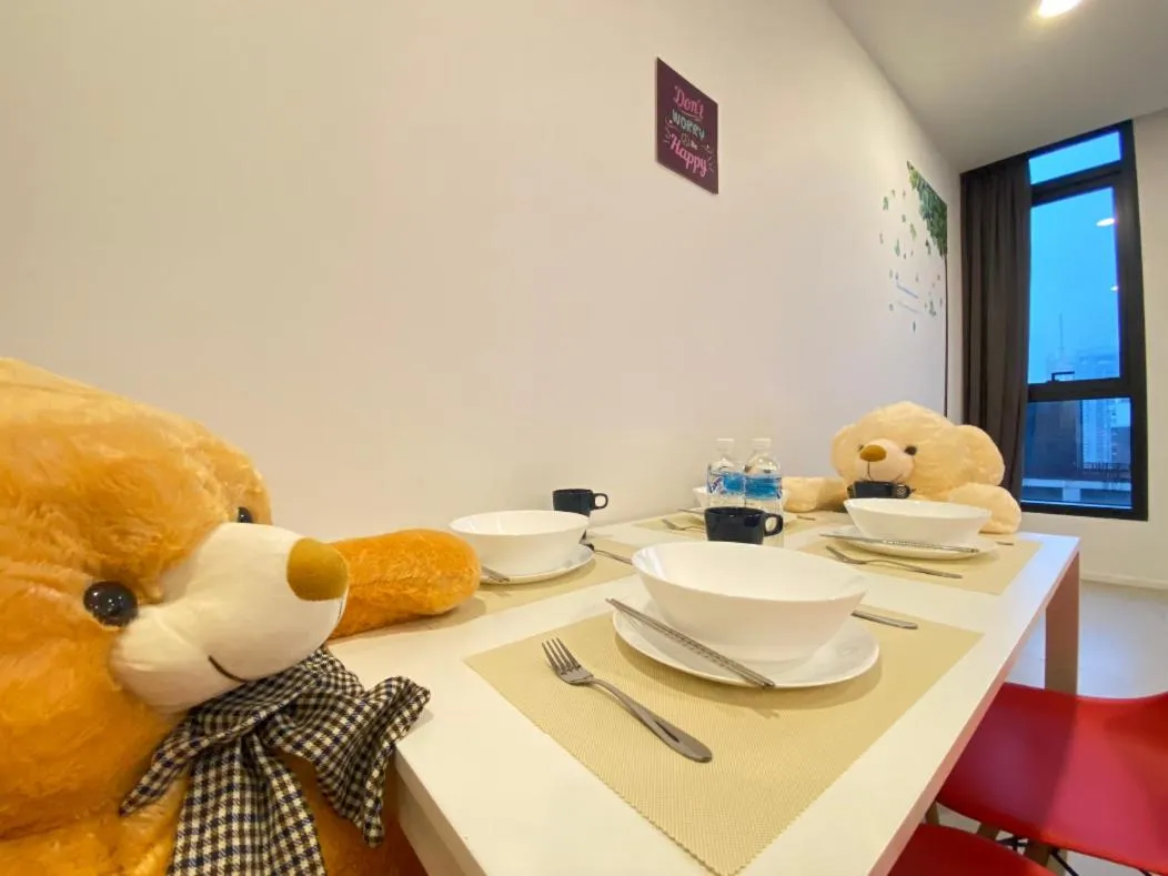 ARCORIS, MONT KIARA by MK HOME