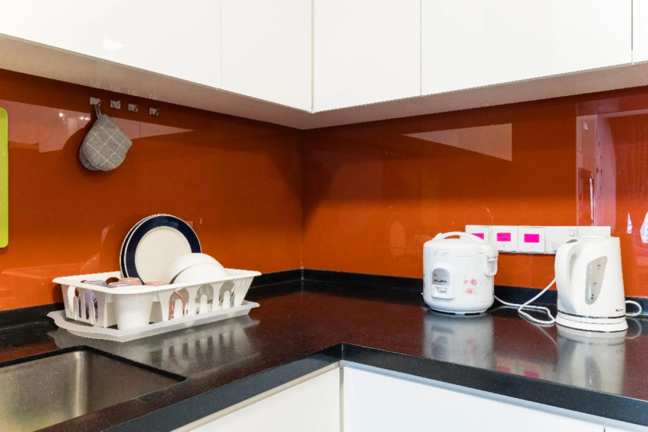 Kitchen or kitchenette in ARCORIS, MONT KIARA by MK HOME