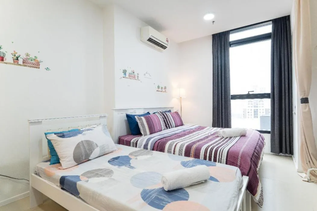 Bed in ARCORIS, MONT KIARA by MK HOME