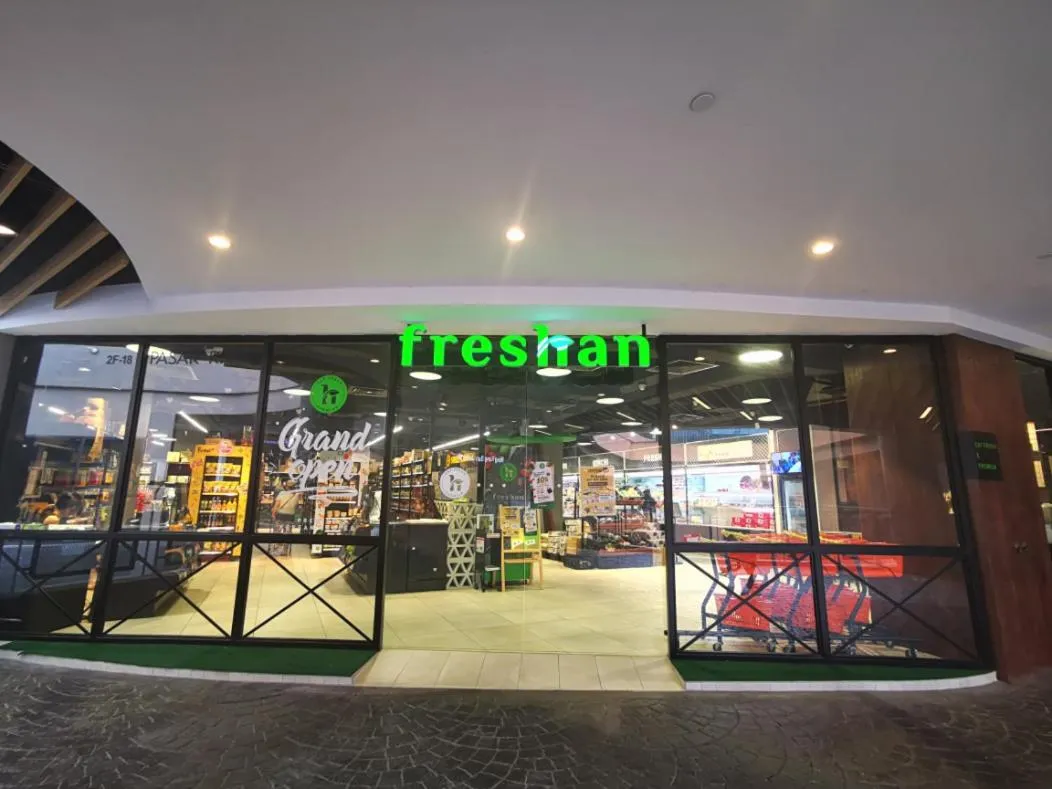 ARCORIS, MONT KIARA by MK HOME