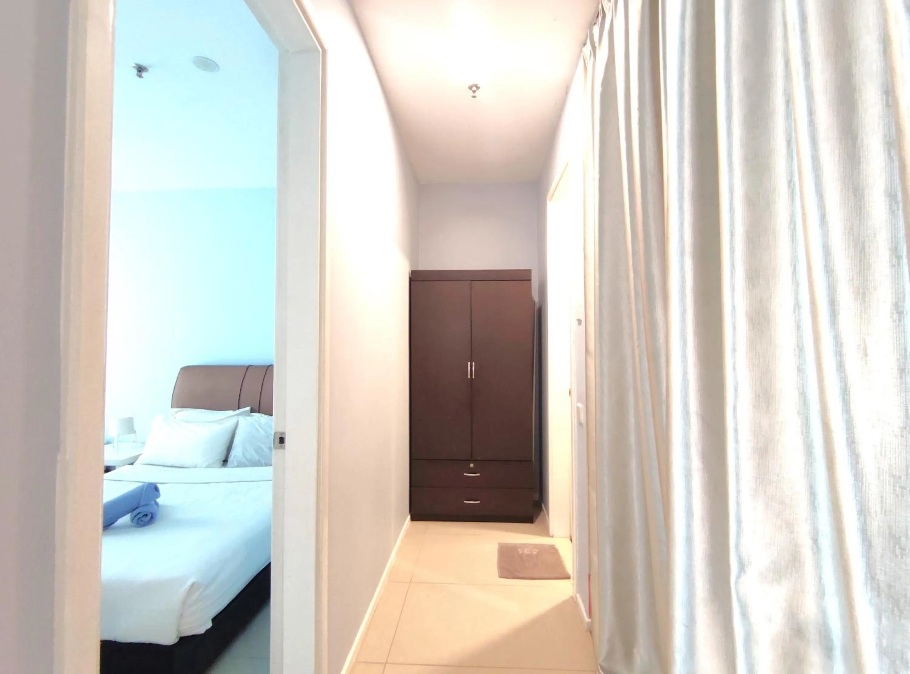 wardrobe, Bed in ARCORIS, MONT KIARA by MK HOME