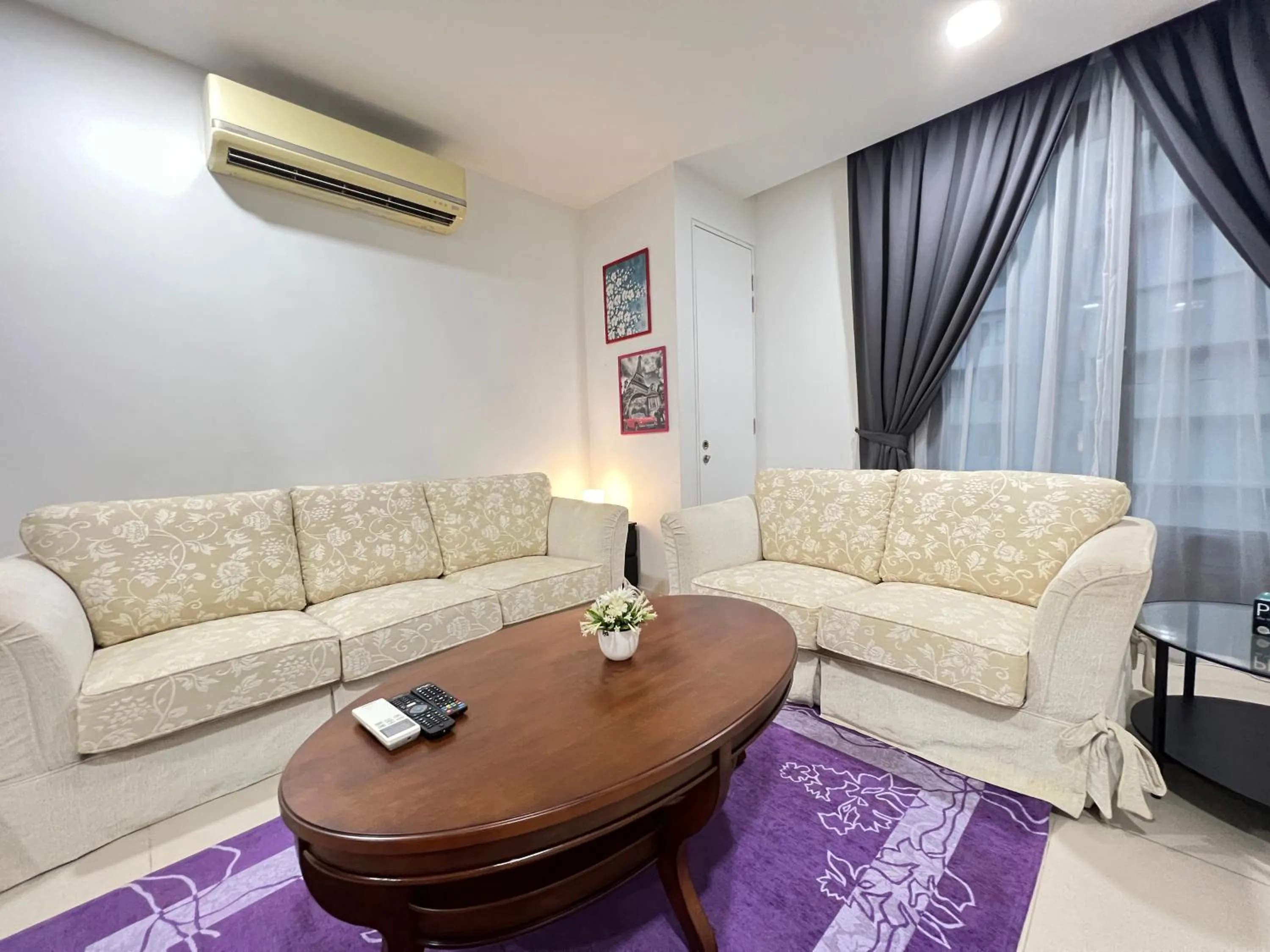 ARCORIS, MONT KIARA by MK HOME