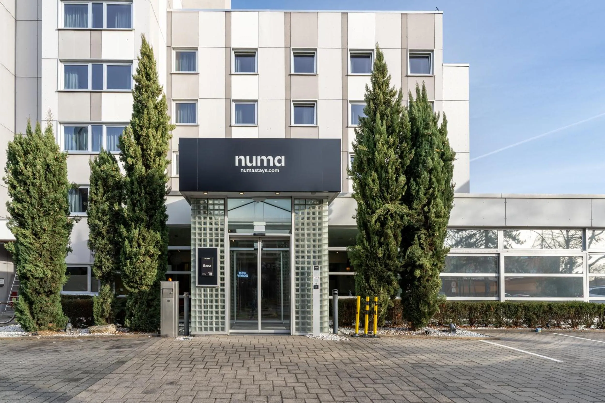 Property building in Numa Bona
