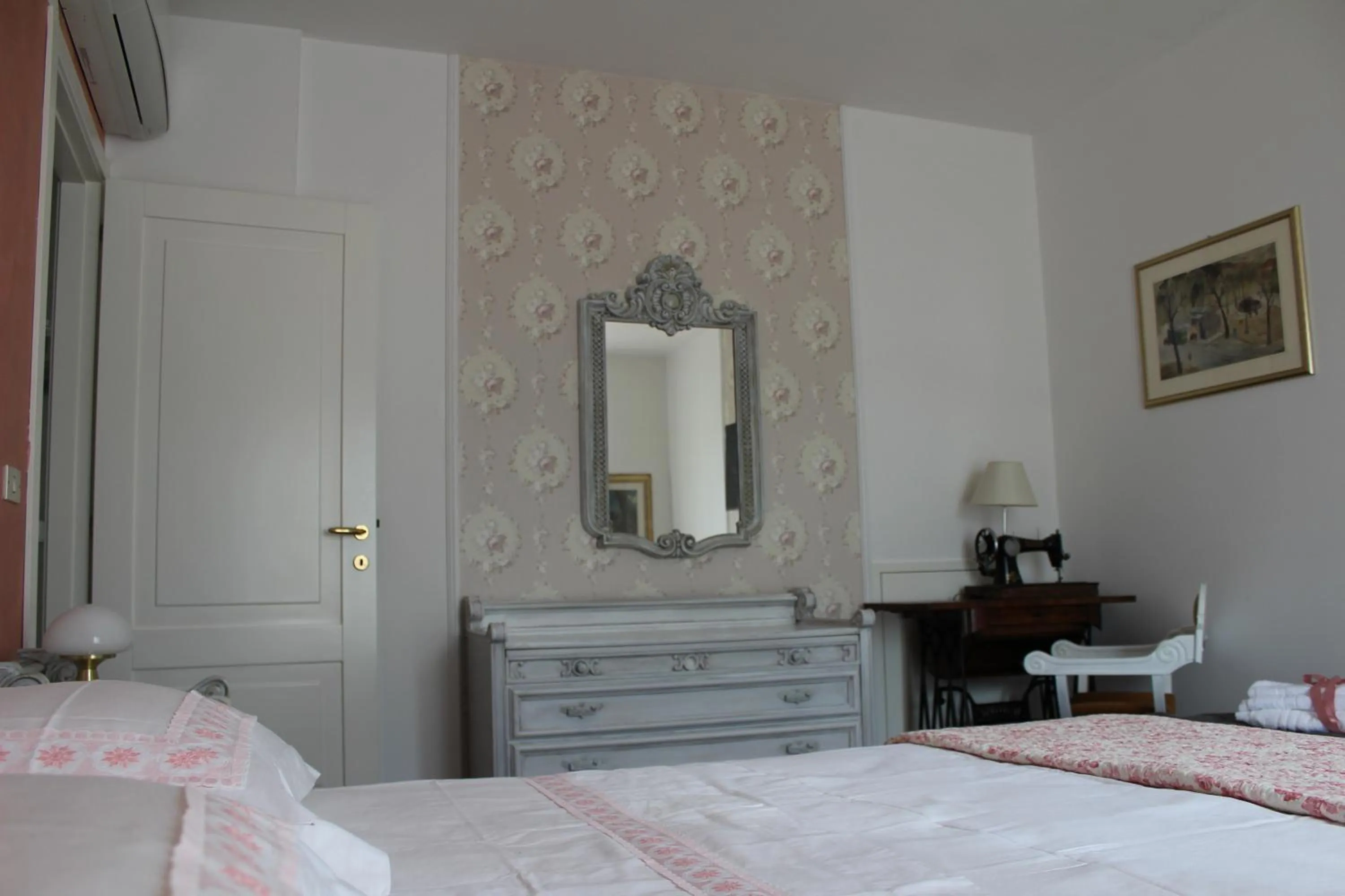 Photo of the whole room, Bed in B&B Villa Lilla