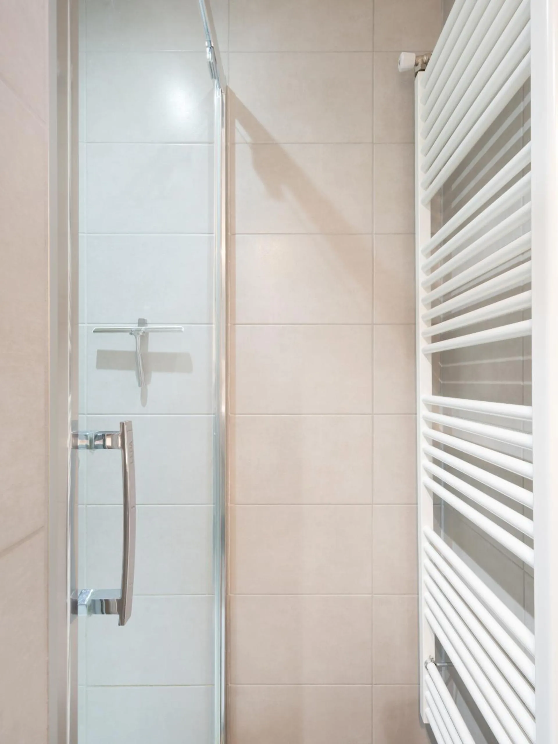 Bathroom in Residence Louis Quartier Des Lilas