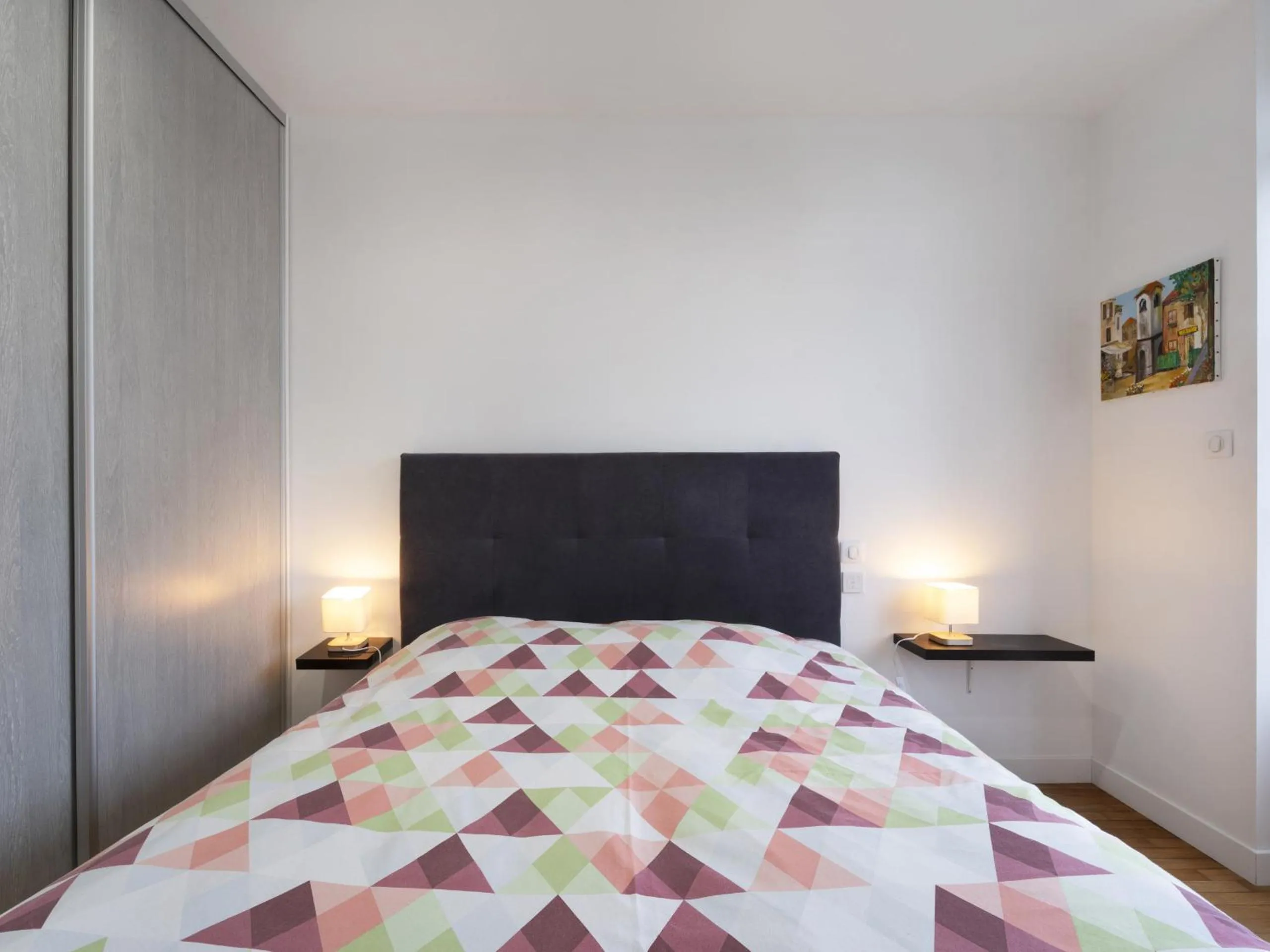 Bed in Residence Louis Quartier Des Lilas