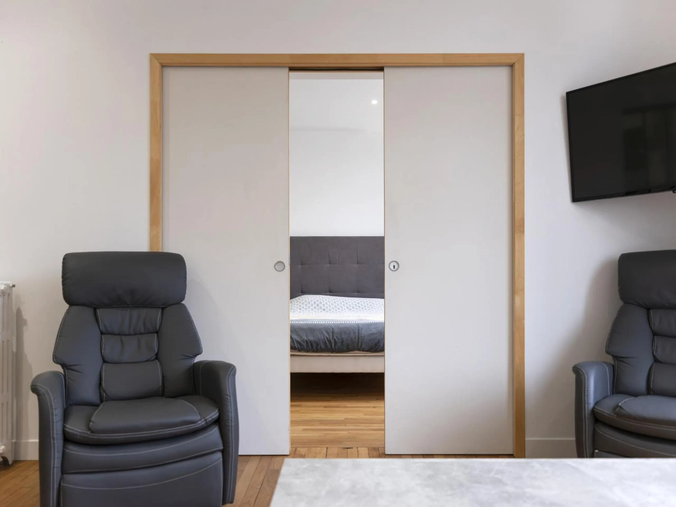 Communal lounge/ TV room in Residence Louis Quartier Des Lilas